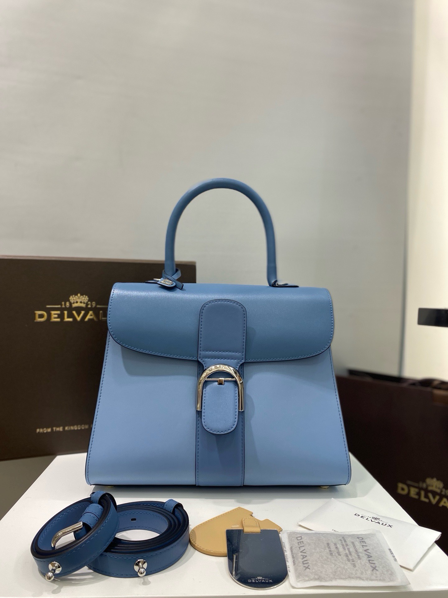 Bagsaaa Delvaux Calfskin MM Brillant Satchel Blue