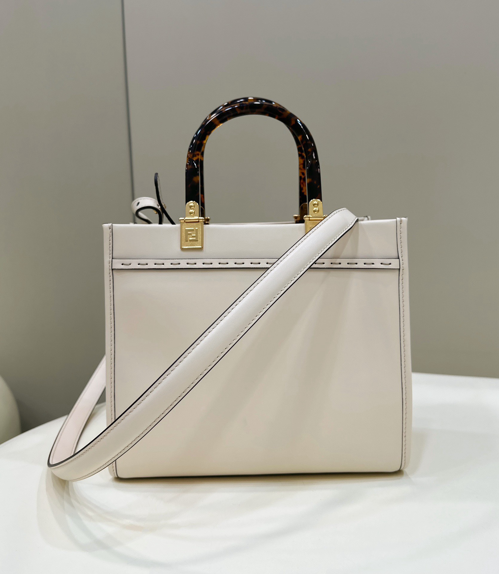 Bagsaaa F**di Sunshine White Small Tote - 25.5x12x23cm
