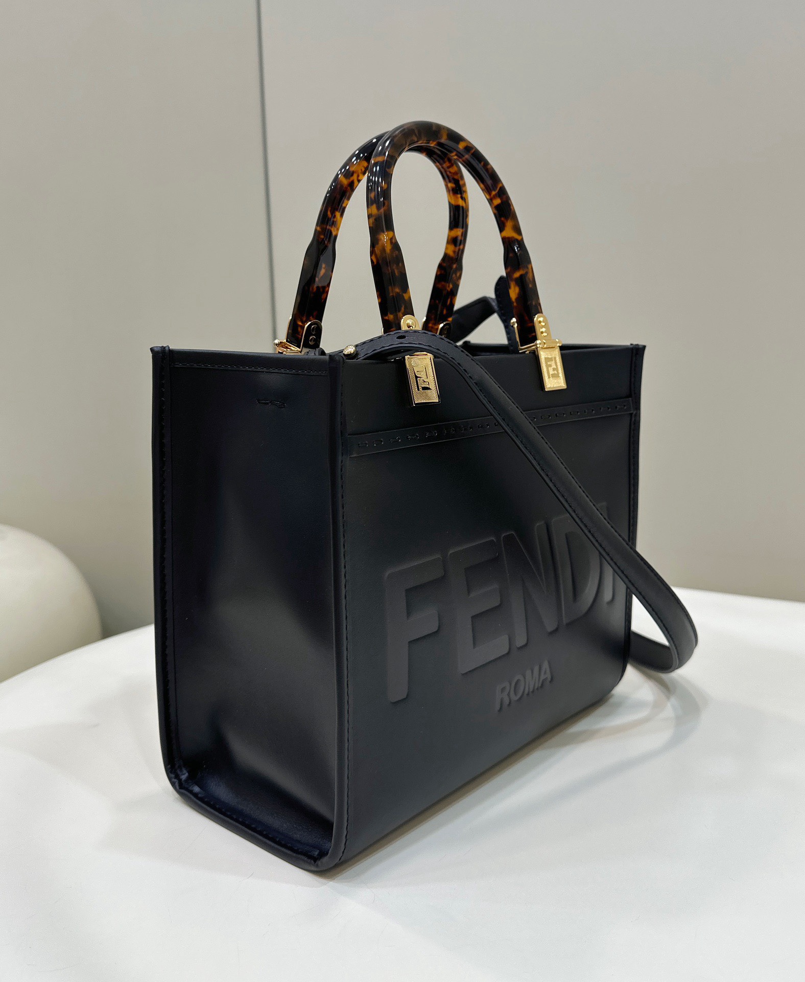 Bagsaaa F**di Sunshine Black Small Tote - 25.5x12x23cm