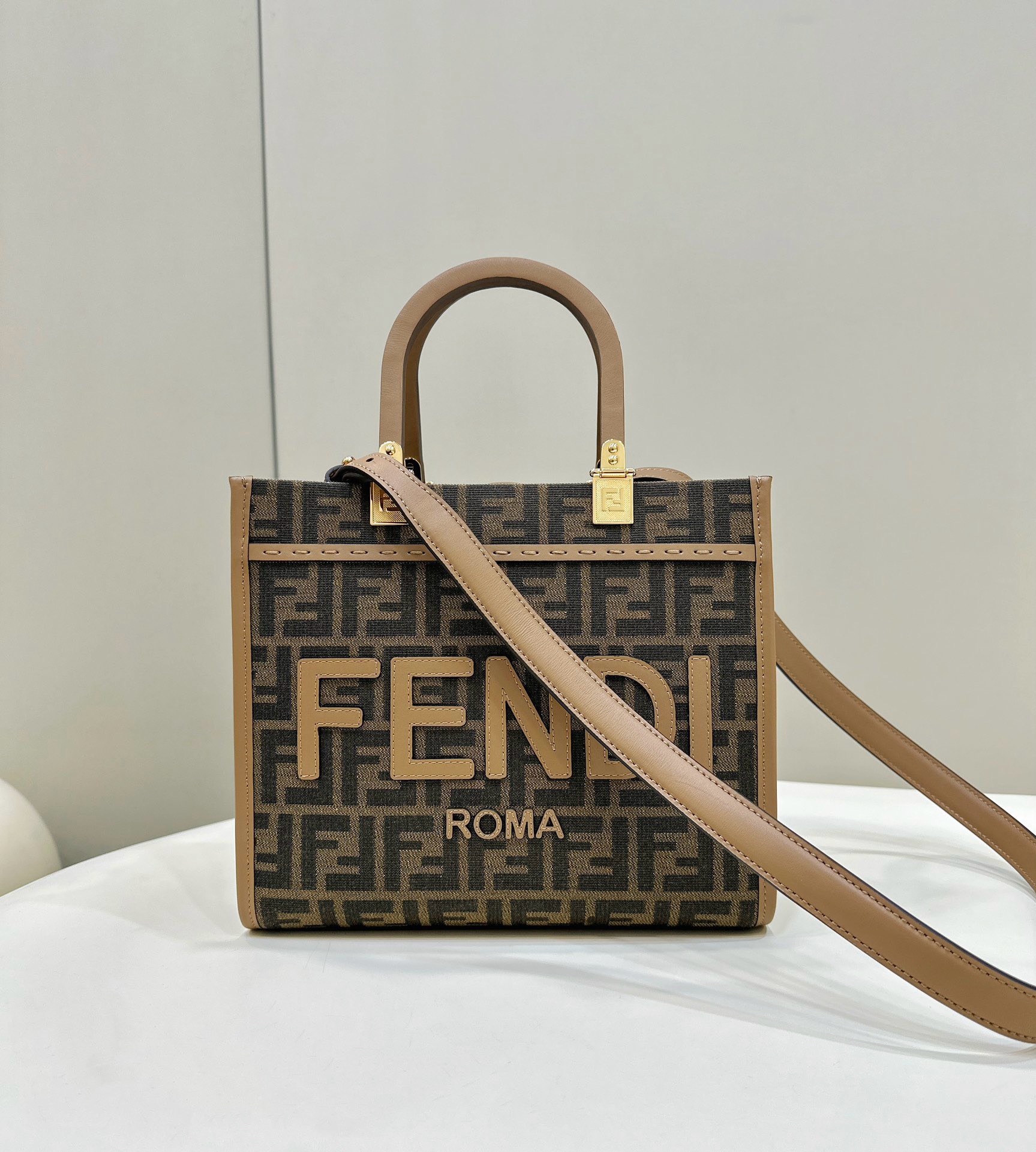 Bagsaaa F**di Sunshine Small Brown FF jacquard fabric bag - 25.5x12x22.5cm