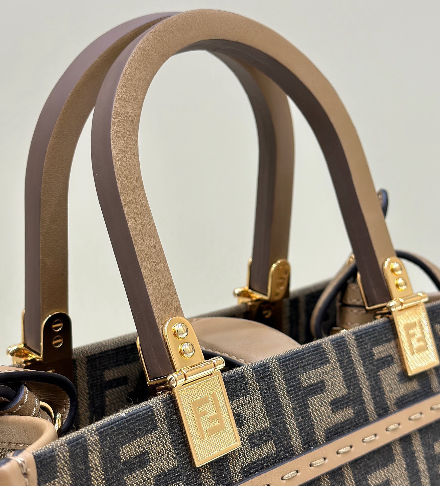 Bagsaaa F**di Sunshine Small Brown FF jacquard fabric bag - 25.5x12x22.5cm