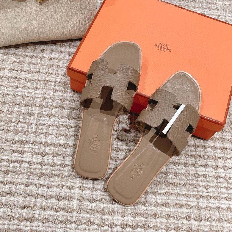 Bagsaaa H**me5 Oran Slides