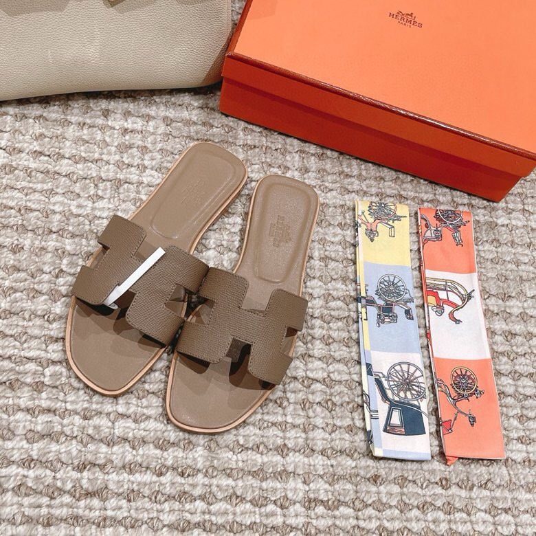 Bagsaaa H**me5 Oran Slides