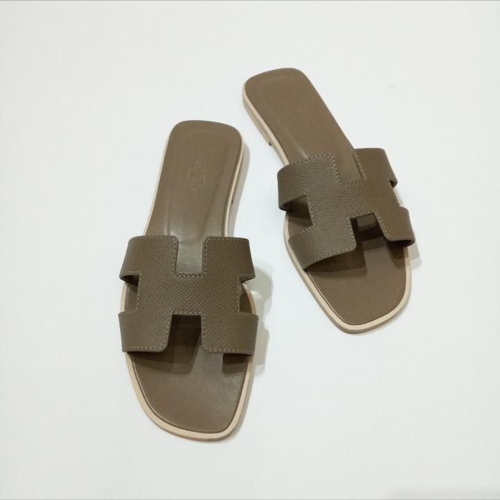 Bagsaaa H**me5 Oran Etoupe Slides
