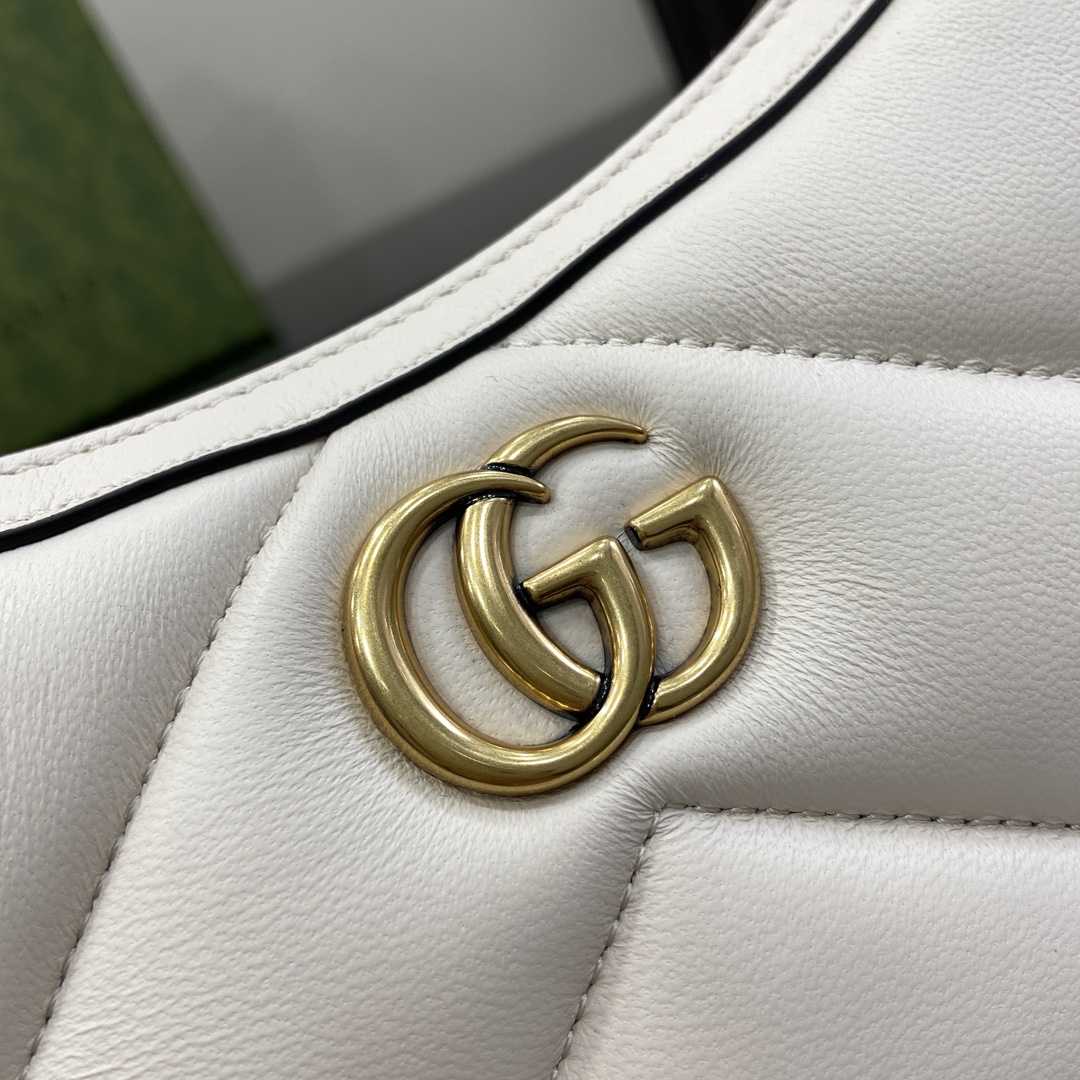 Bagsaaa Gvc*1 GG Marmont Small Shoulder Bag White - 17x 26x 4cm