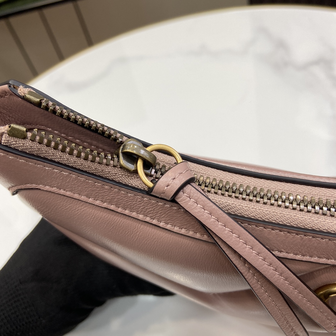 Bagsaaa Gvc*1 GG Marmont Small Shoulder Bag Pink - 17x 26x 4cm