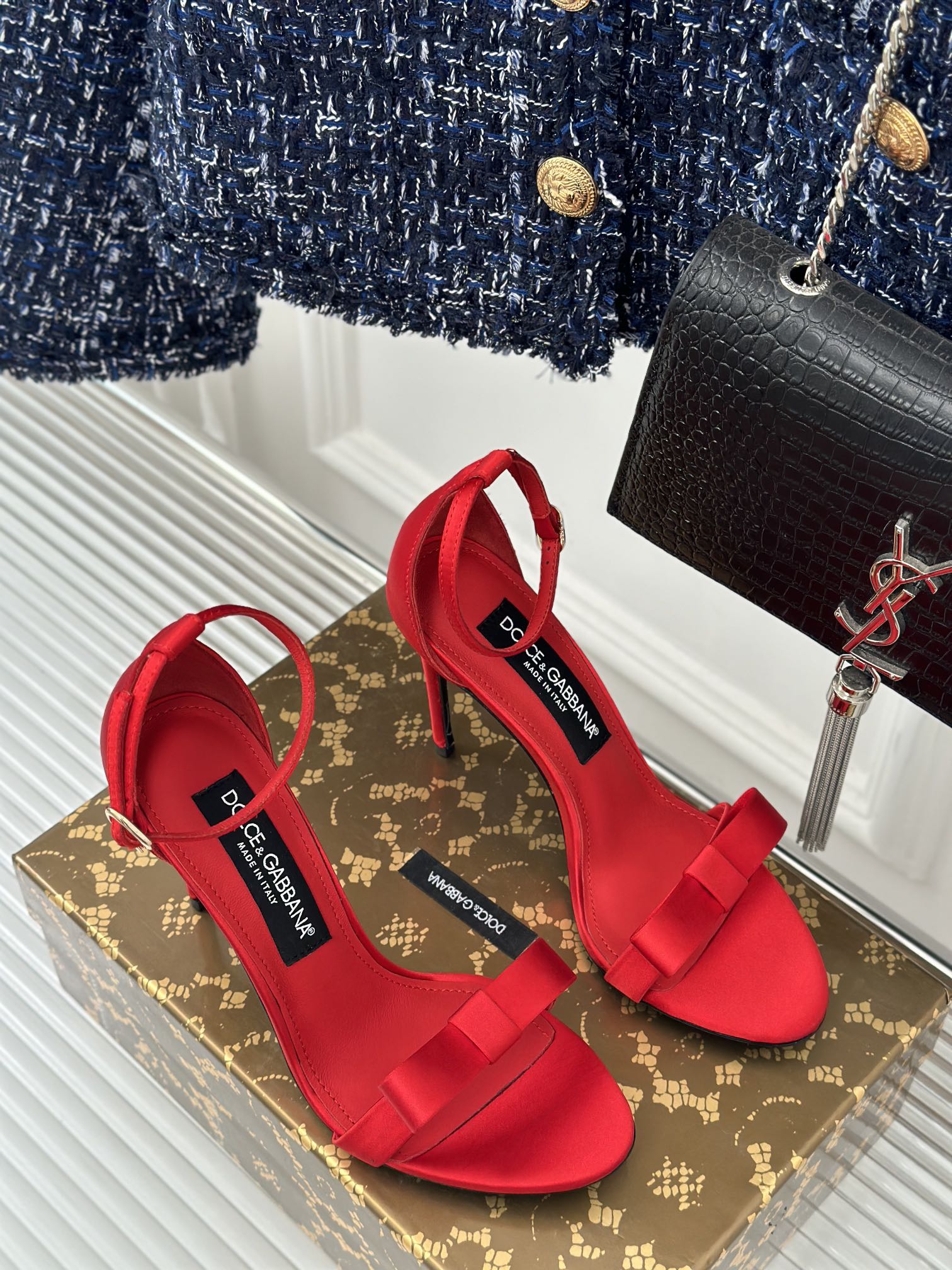 Bagsaaa Dolce & Gabbana Red Satin Bow Heeled Sandals