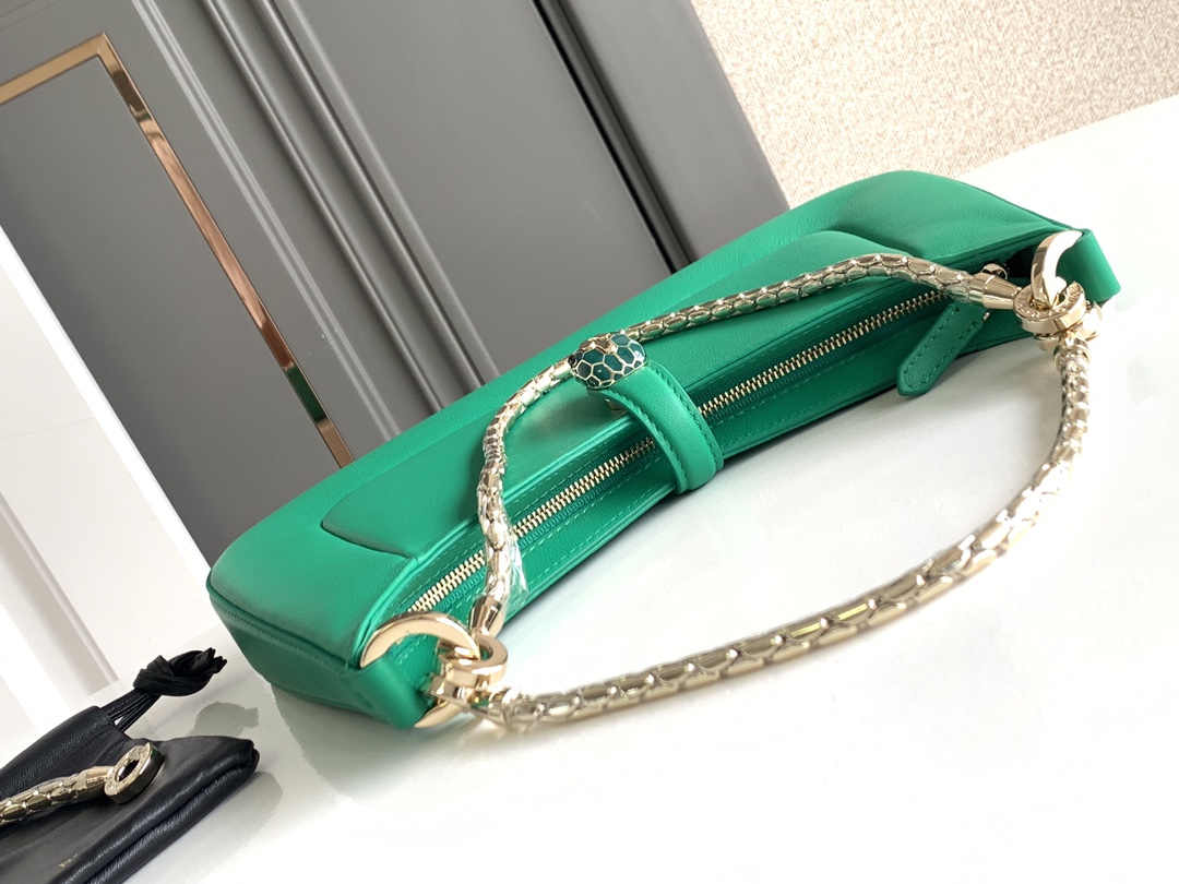 Bagsaaa Serpenti Baia small shoulder bag in green - 27.5*18*4.5cm
