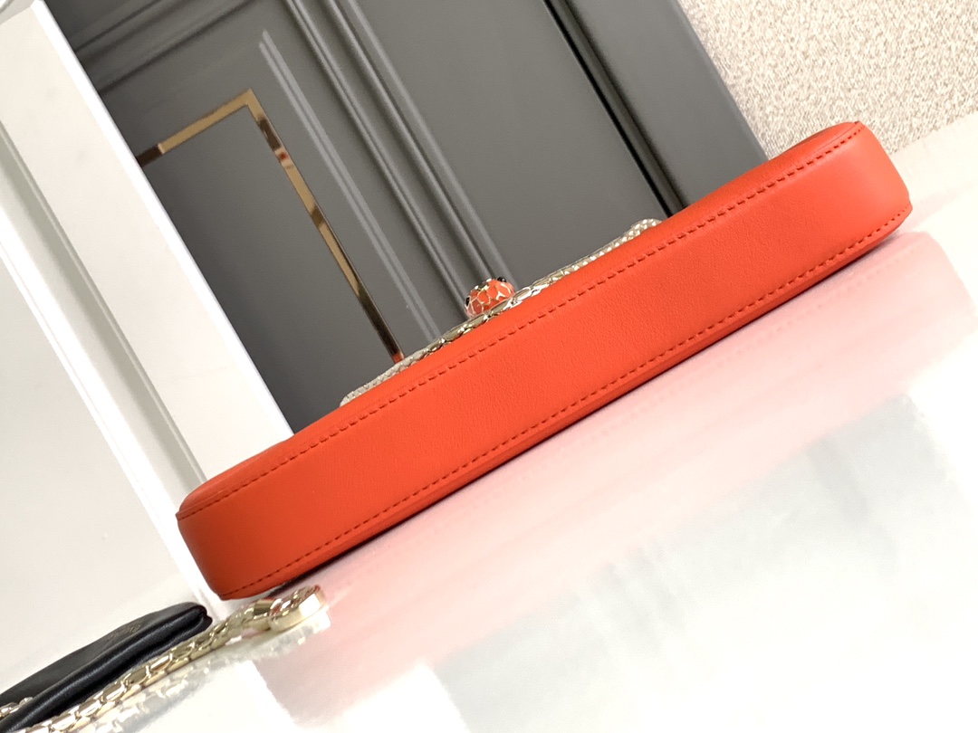 Bagsaaa Serpenti Baia small shoulder bag in orange - 27.5*18*4.5cm