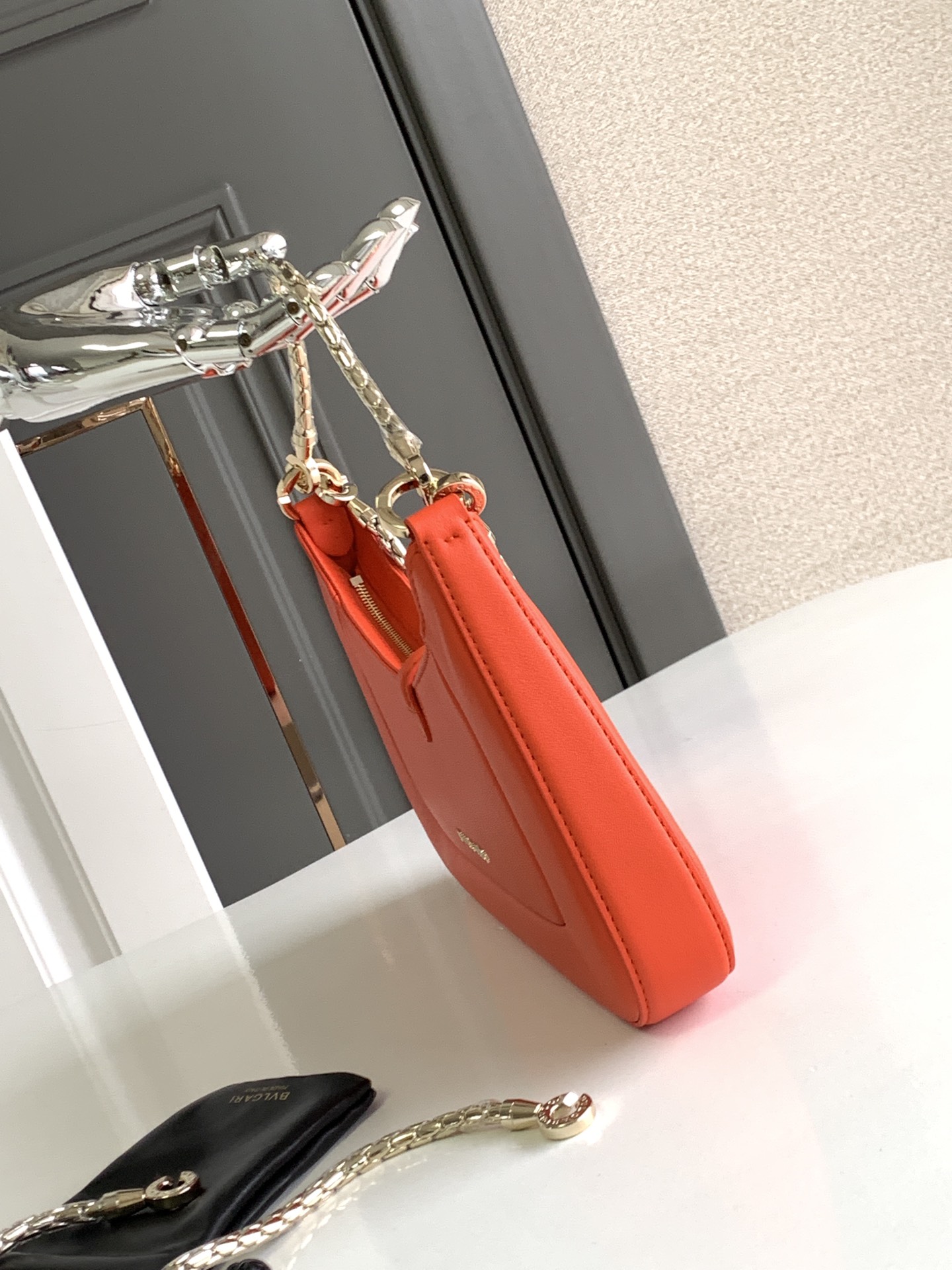 Bagsaaa Serpenti Baia small shoulder bag in orange - 27.5*18*4.5cm