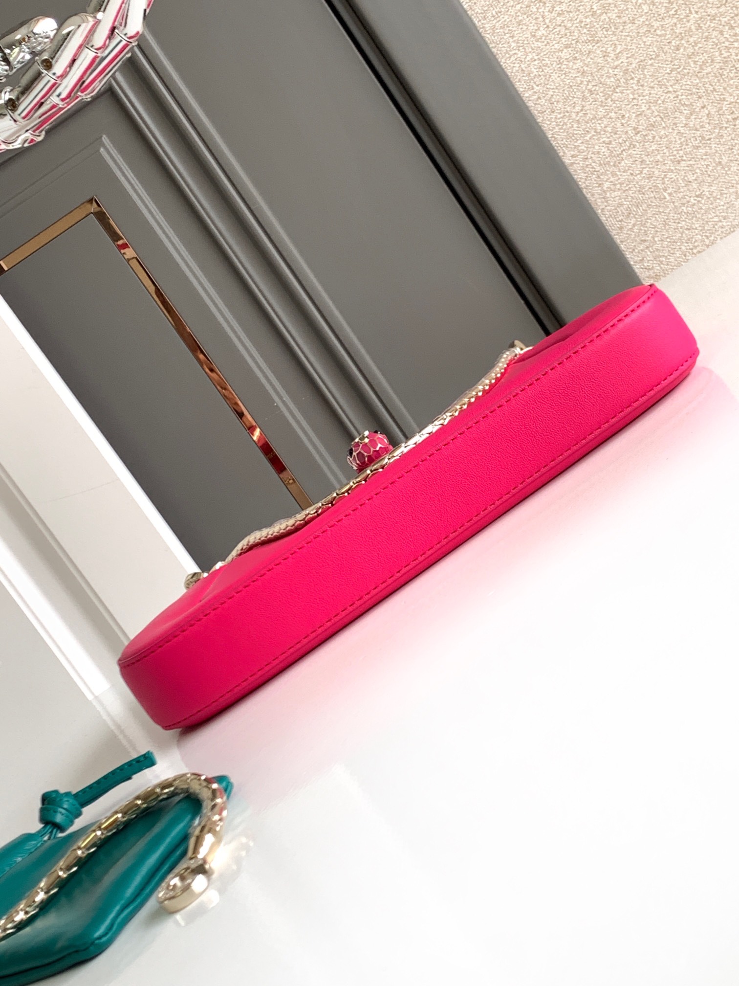 Bagsaaa Serpenti Baia small shoulder bag in pink - 27.5*18*4.5cm