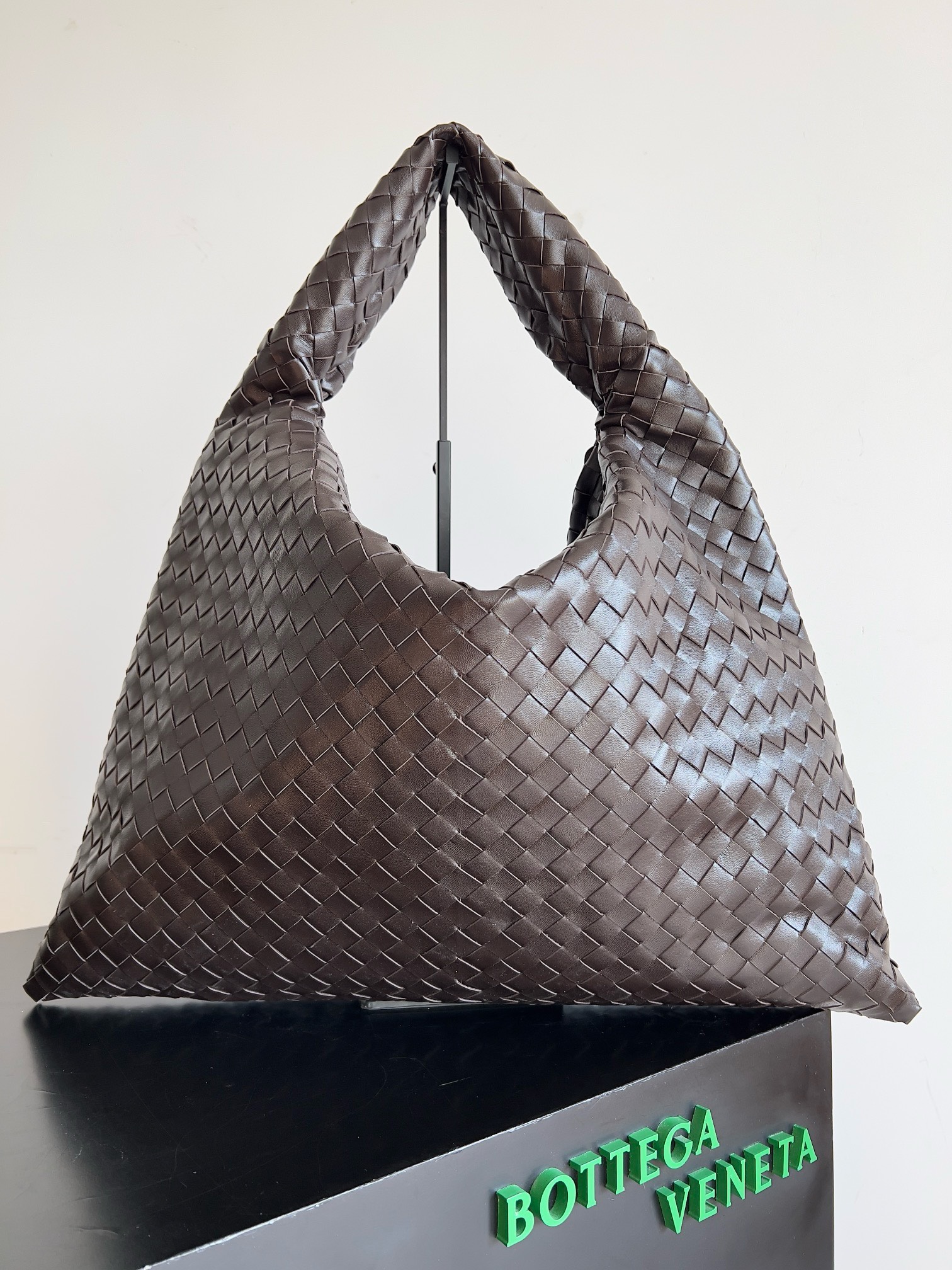 Bagsaaa B0tt*ga Ven*ta Large Hop Brown - 54x23x13cm
