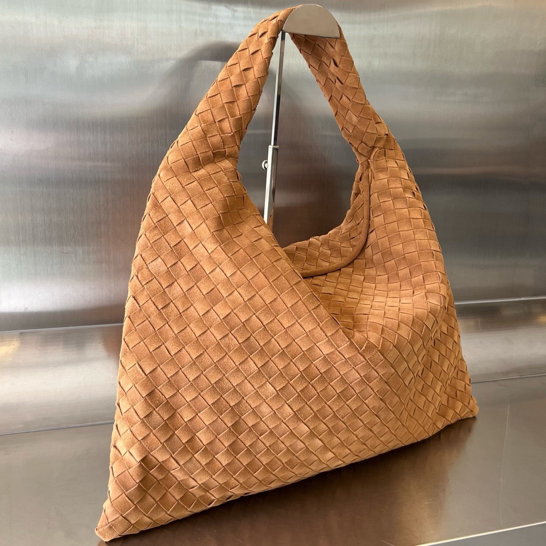 Bagsaaa B0tt*ga Ven*ta Large Hop Light Brown In Suede - 54x23x13cm