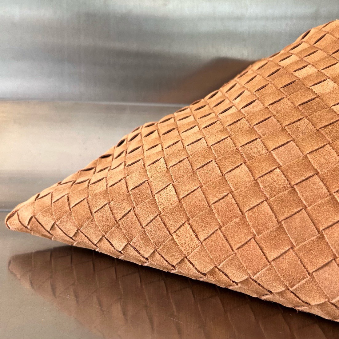 Bagsaaa B0tt*ga Ven*ta Large Hop Light Brown In Suede - 54x23x13cm