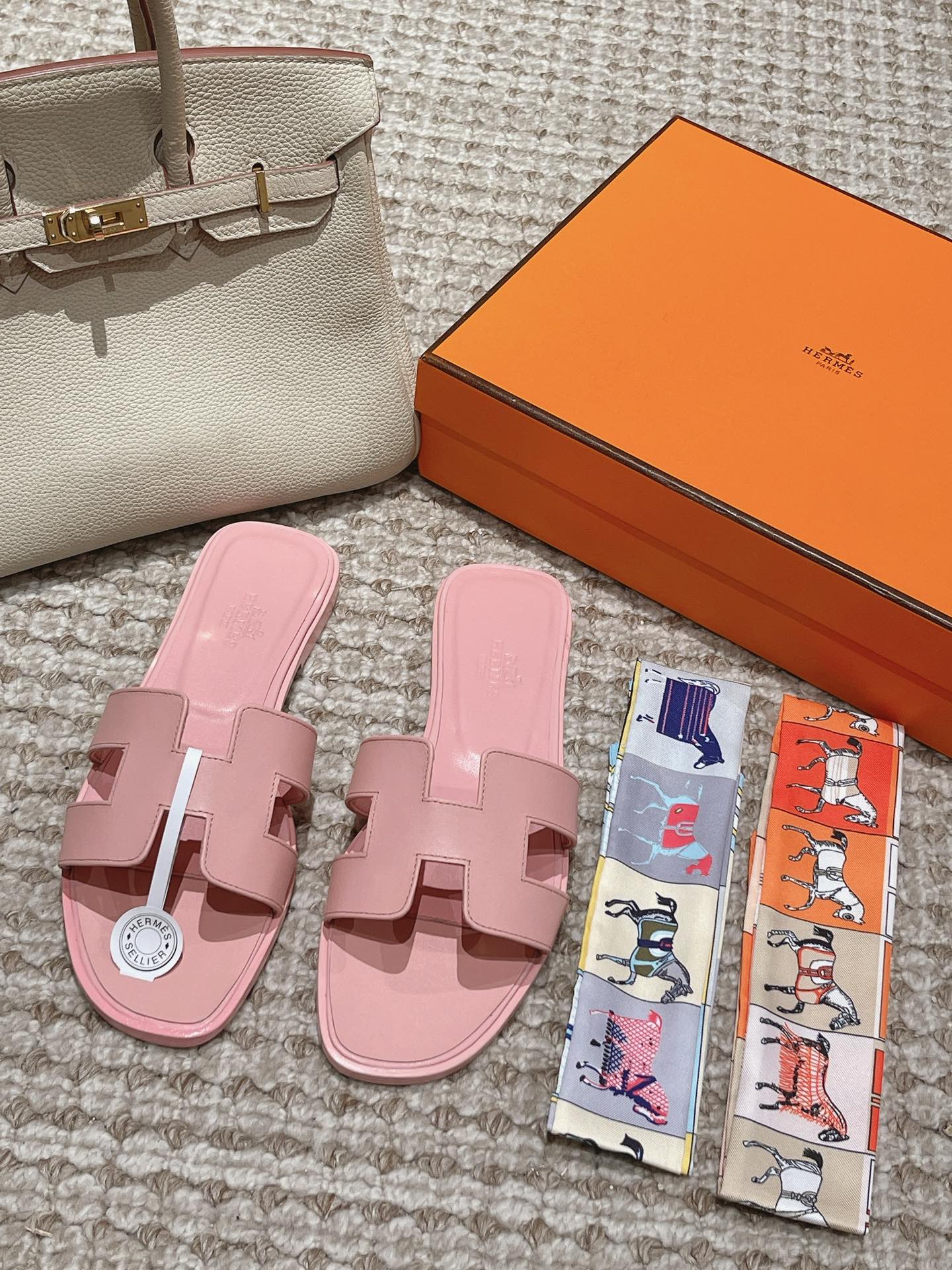 Bagsaaa H**me5 Oran Sandals Box calfskin In Pink