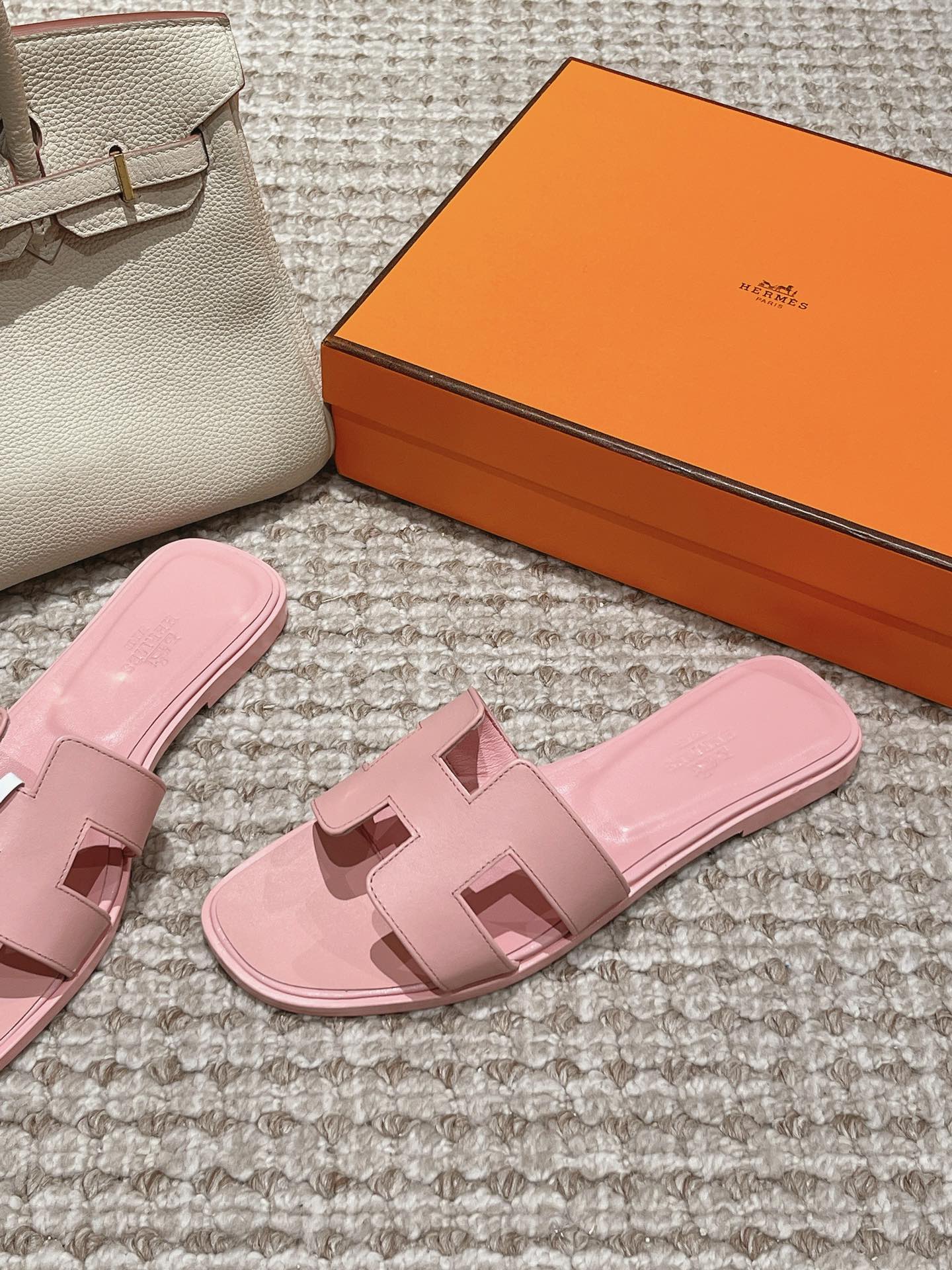 Bagsaaa H**me5 Oran Sandals Box calfskin In Pink