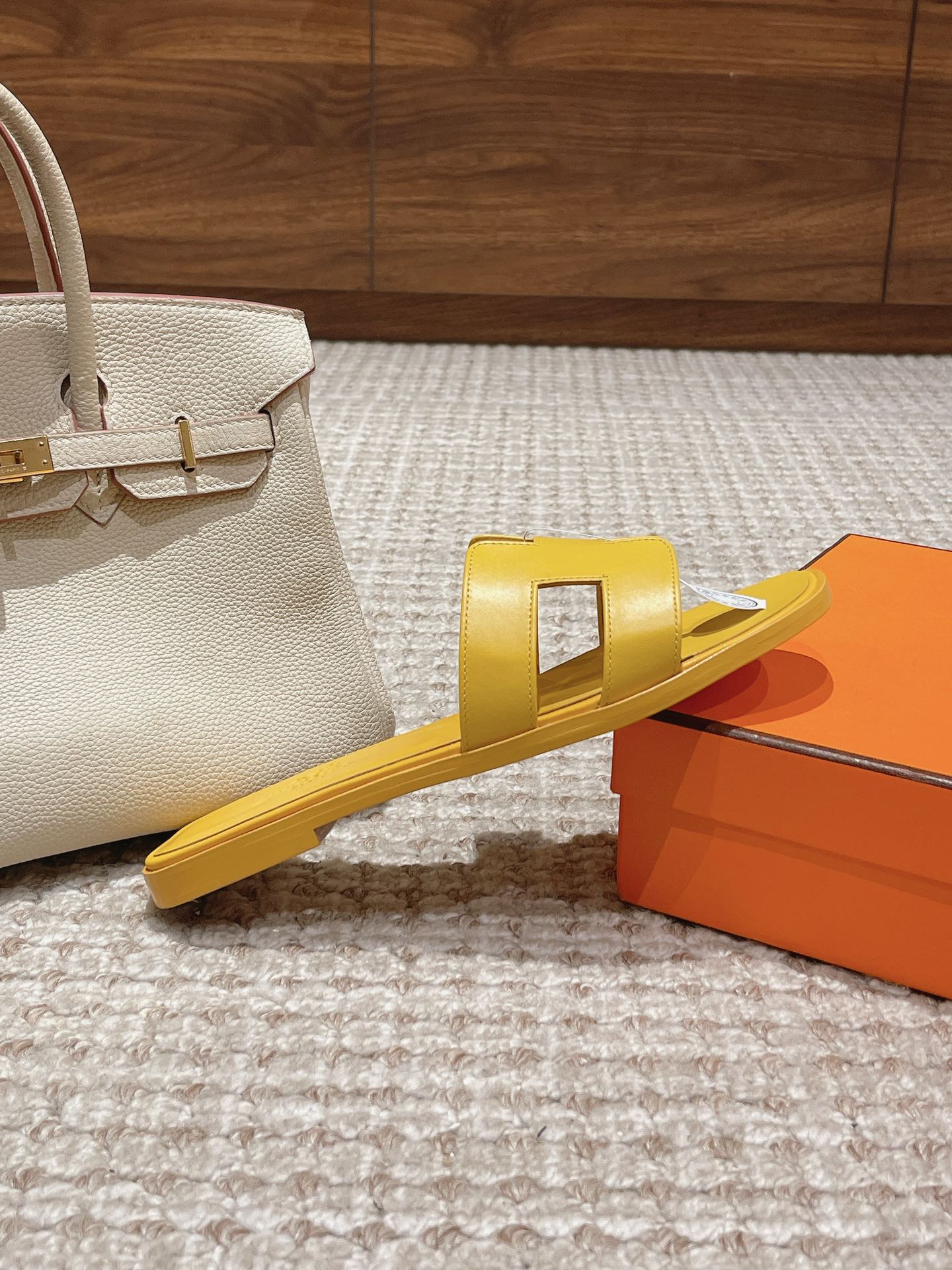 Bagsaaa H**me5 Oran Sandals Box calfskin In Yellow