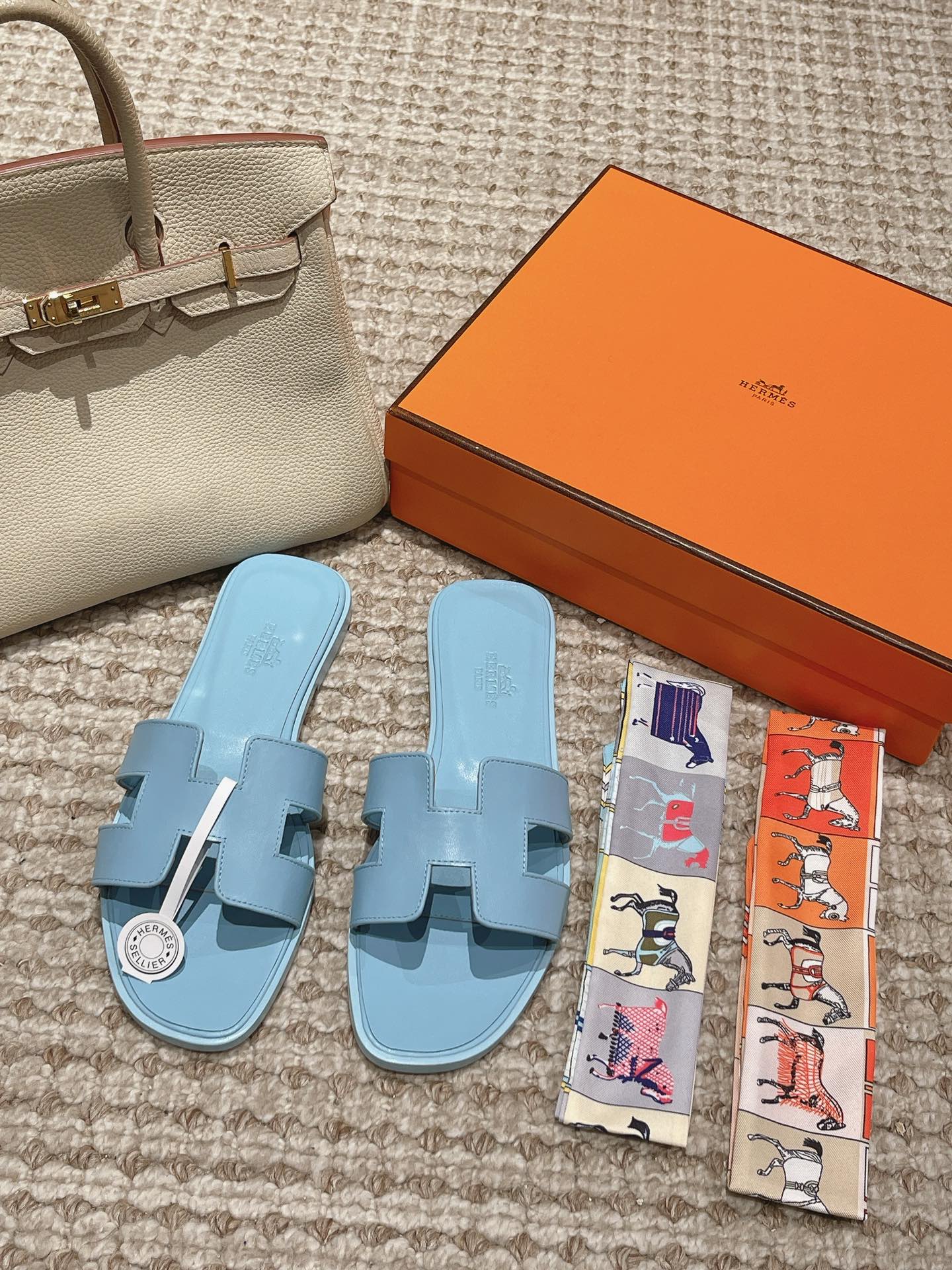 Bagsaaa H**me5 Oran Sandals Box calfskin In Blue