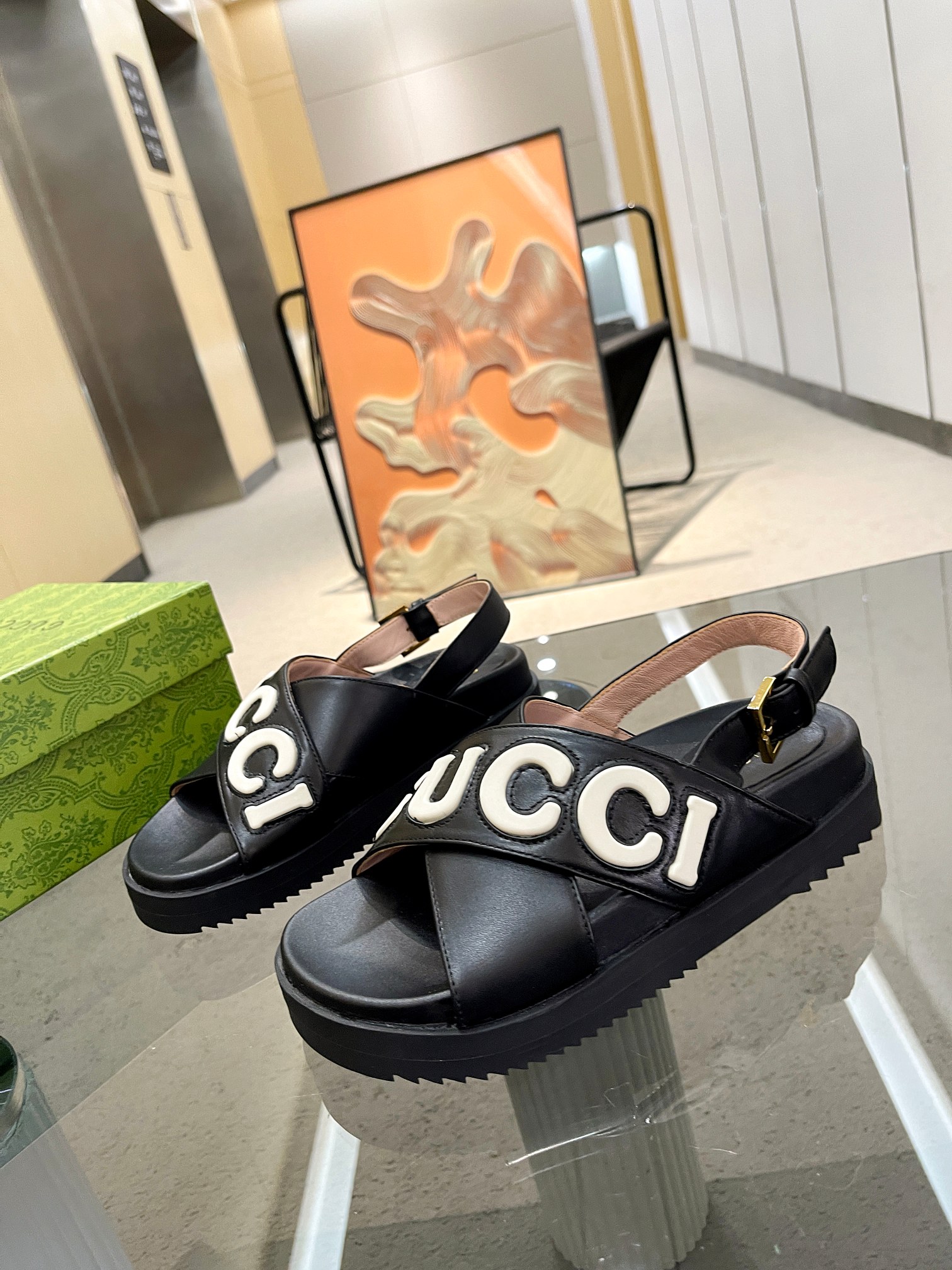 Bagsaaa Gvc*1 Logo-appliqué Leather Black Sandals