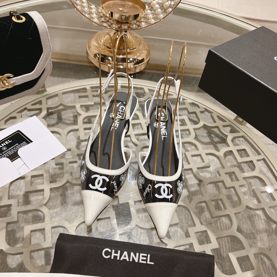 Bagsaaa Ch**el Slingback Pump uWhite