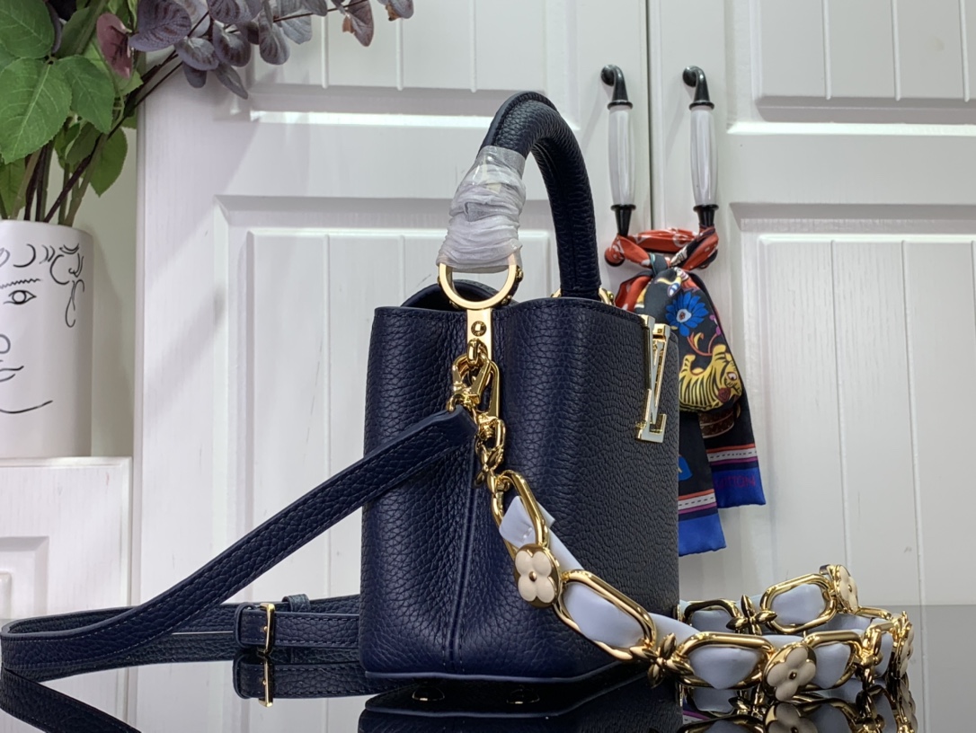 Bagsaaa L0vis Vvtt0n Capucines Mini Blue with flower strap - 21x14x8cm