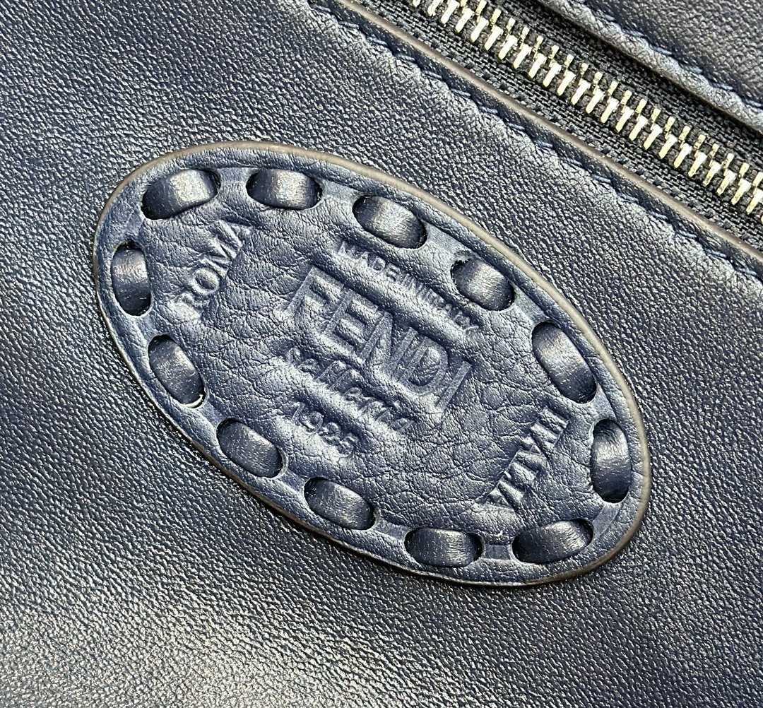 Bagsaaa F**di Baguette Dark Blue Selleria bag with oversize topstitching