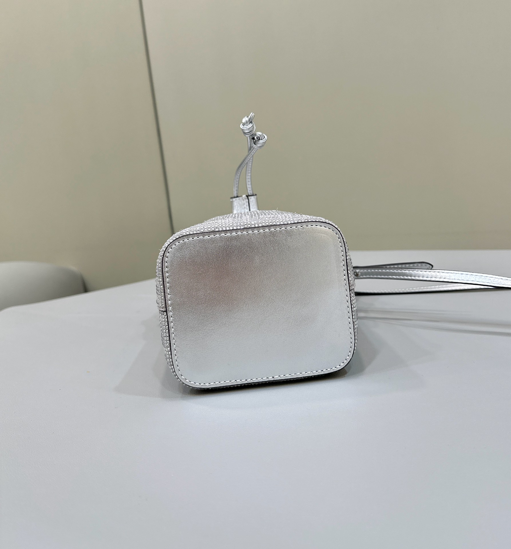 Bagsaaa F**di Bucket Silver Crystal Bag - 12*10*18cm