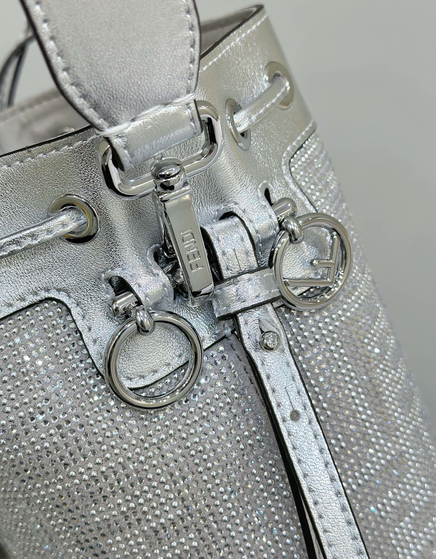 Bagsaaa F**di Bucket Silver Crystal Bag - 12*10*18cm