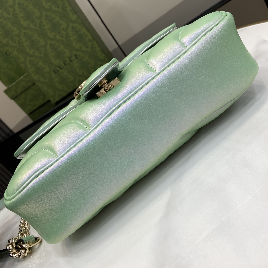 Bagsaaa Gvc*1 GG Marmont Shoulder Bag In Green Iridescent - 15*26*7cm