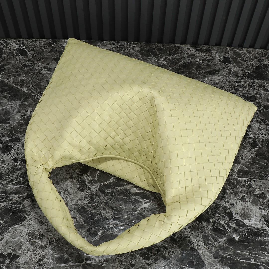Bagsaaa B0tt*ga Ven*ta Large Hop Yellow - 54x23x13cm