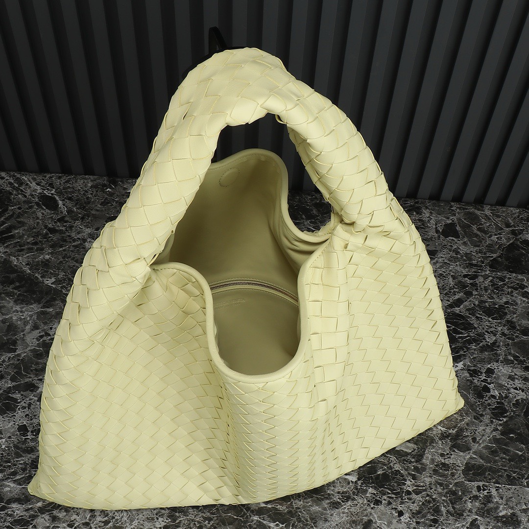Bagsaaa B0tt*ga Ven*ta Large Hop Yellow - 54x23x13cm