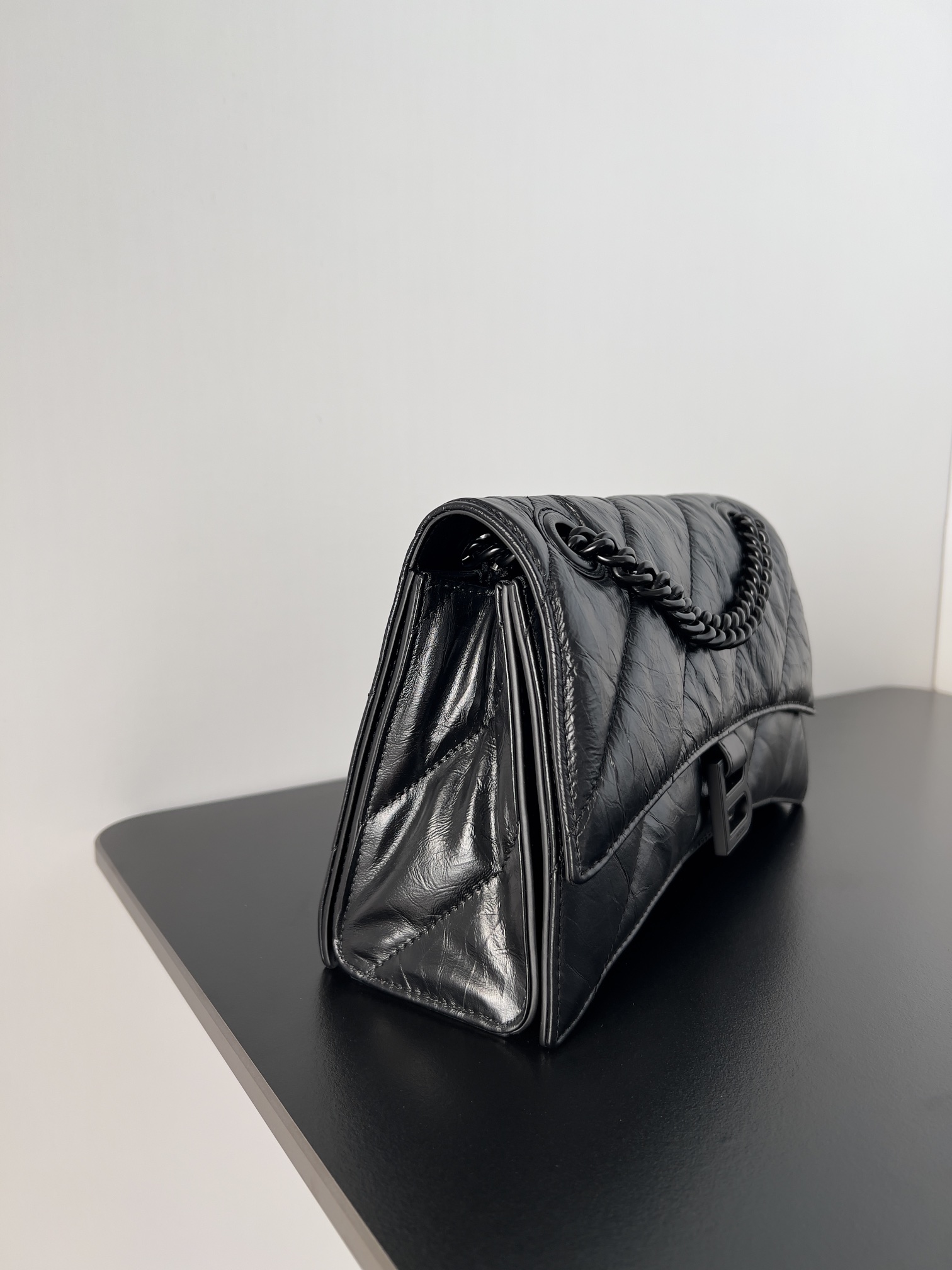 Bagsaaa Ba1en*iaga Crush Small Chain Bag In All BLack - 25.5*10*15.5cm