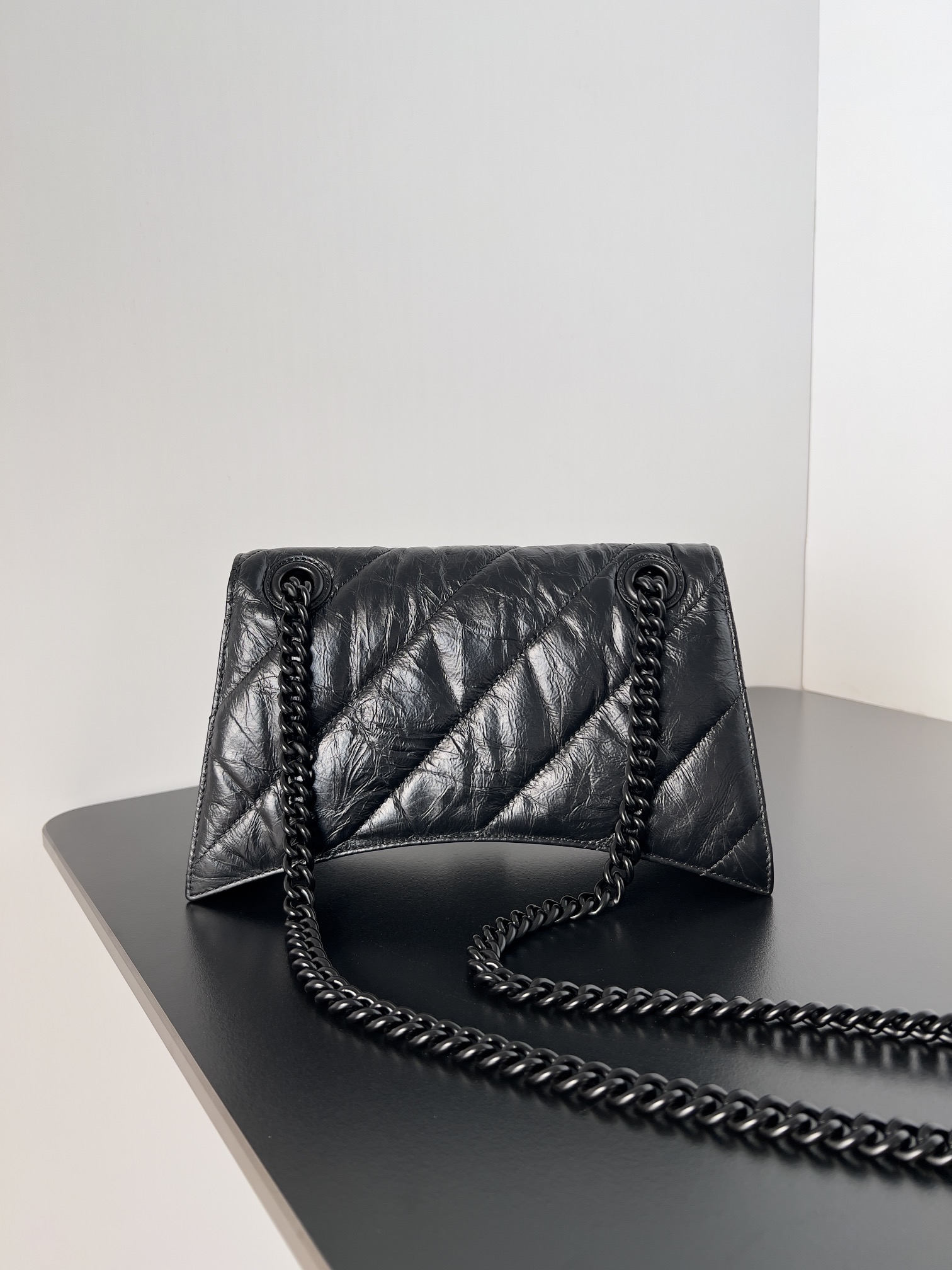 Bagsaaa Ba1en*iaga Crush Small Chain Bag In All BLack - 25.5*10*15.5cm