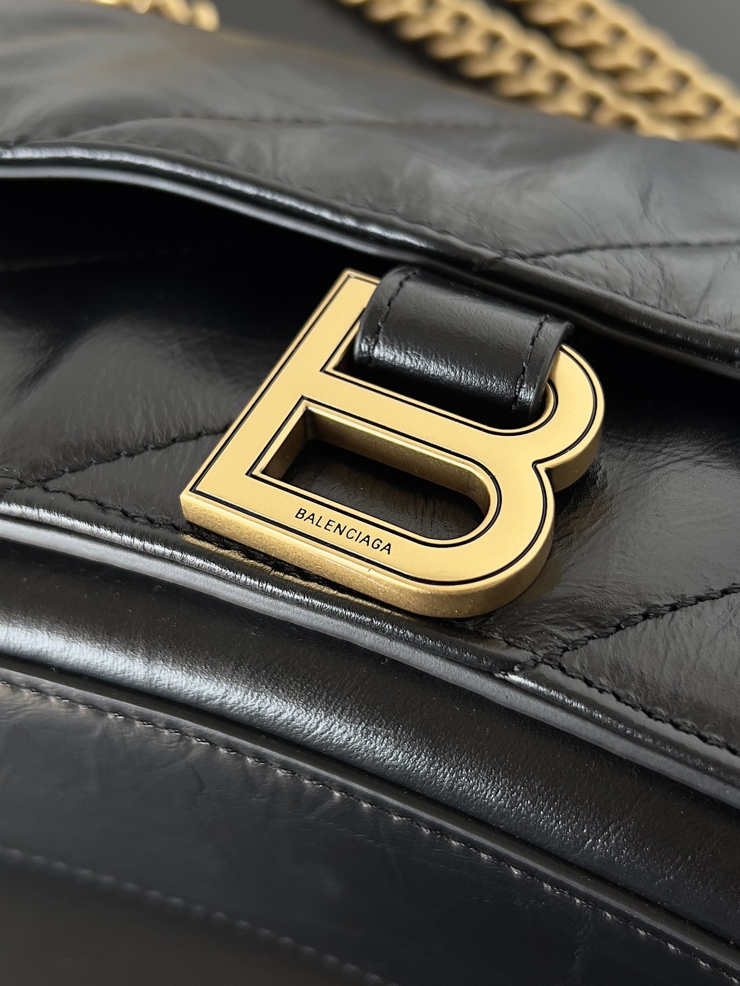 Bagsaaa Ba1en*iaga Crush Small Chain Bag In BLack - 25.5*10*15.5cm