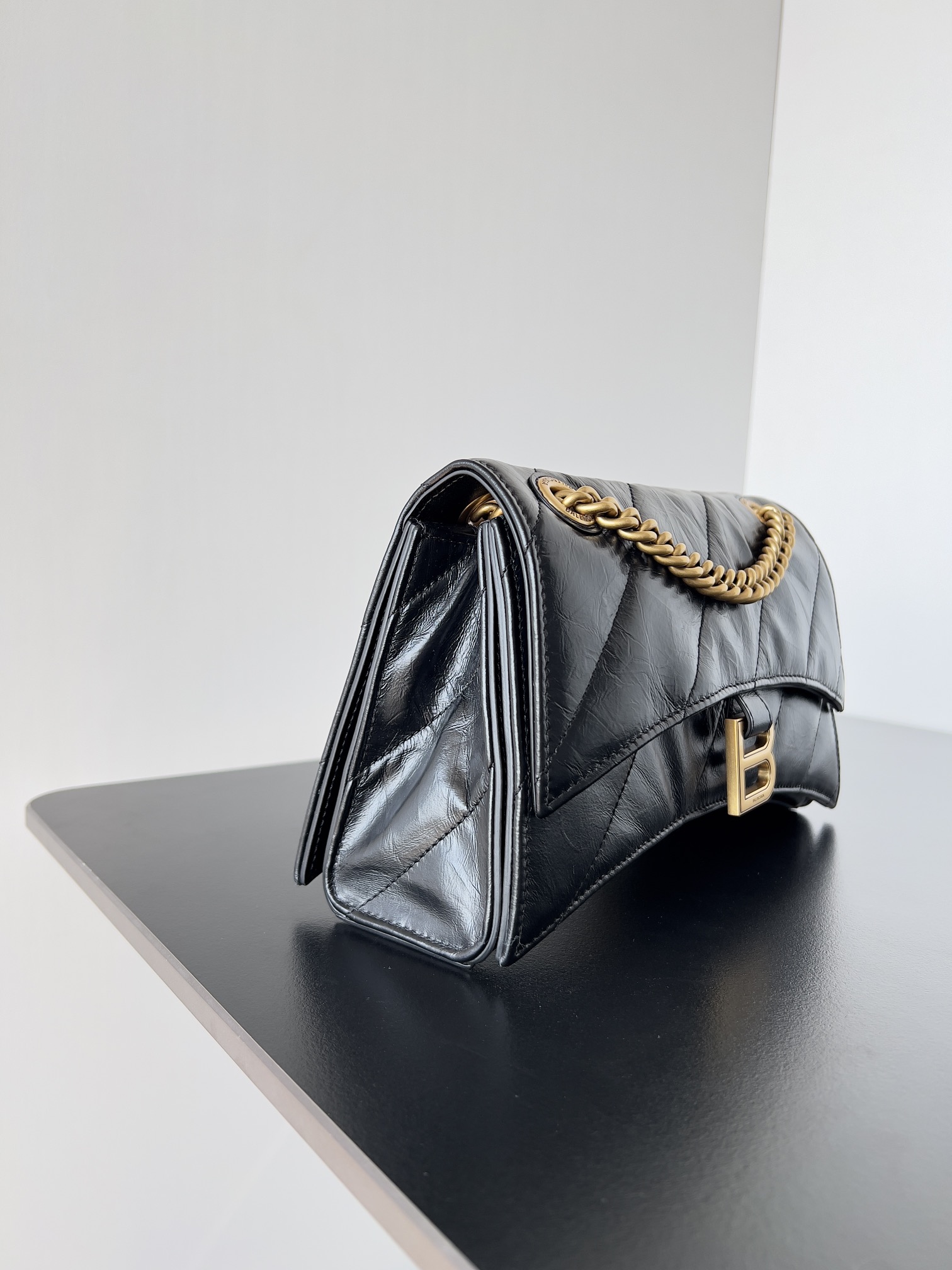 Bagsaaa Ba1en*iaga Crush Small Chain Bag In BLack - 25.5*10*15.5cm