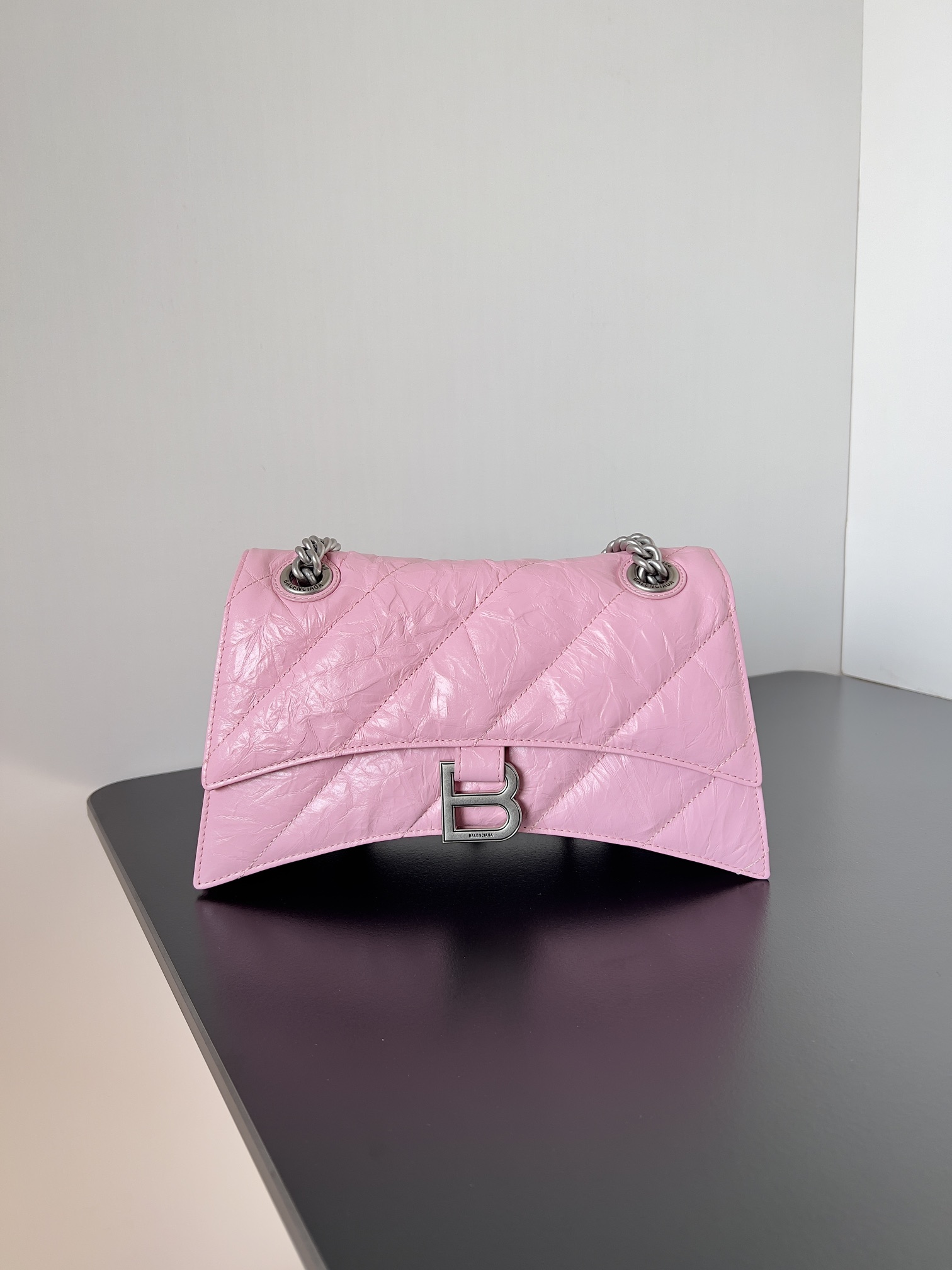 Bagsaaa Ba1en*iaga Crush Small Chain Bag In Pink - 25.5*10*15.5cm