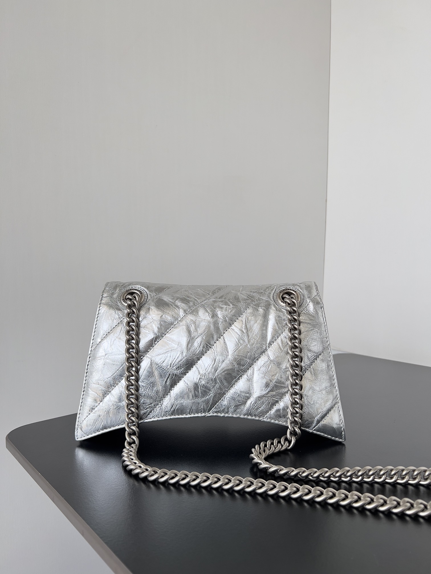 Bagsaaa Ba1en*iaga Crush Small Chain Bag In Silver - 25.5*10*15.5cm
