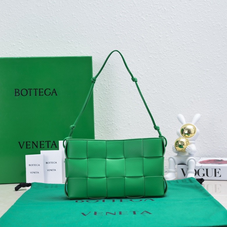 Bagsaaa B0tt*ga Ven*ta green nappa leather Cassette shoulder bag - 22.5*13.5*4.5cm