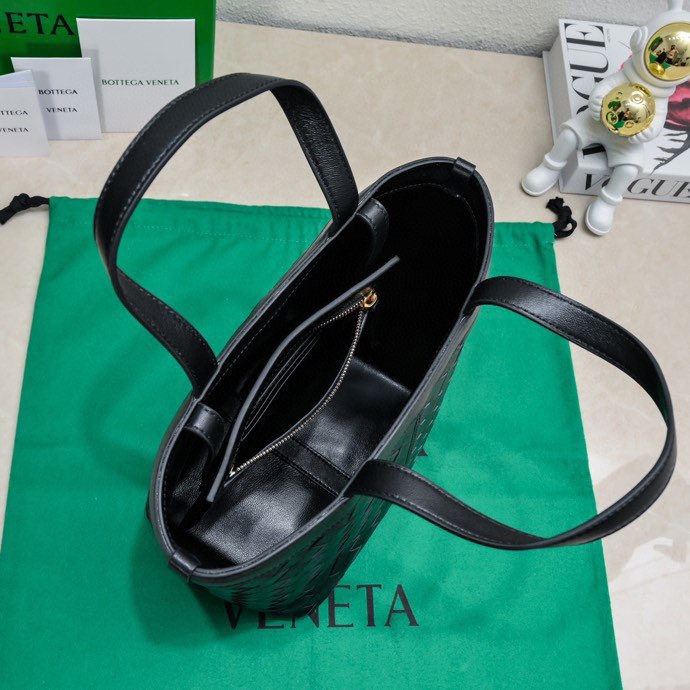 Bagsaaa B0tt*ga Ven*ta Small Flip Flap Black Tote bag - 23*18.5*15cm