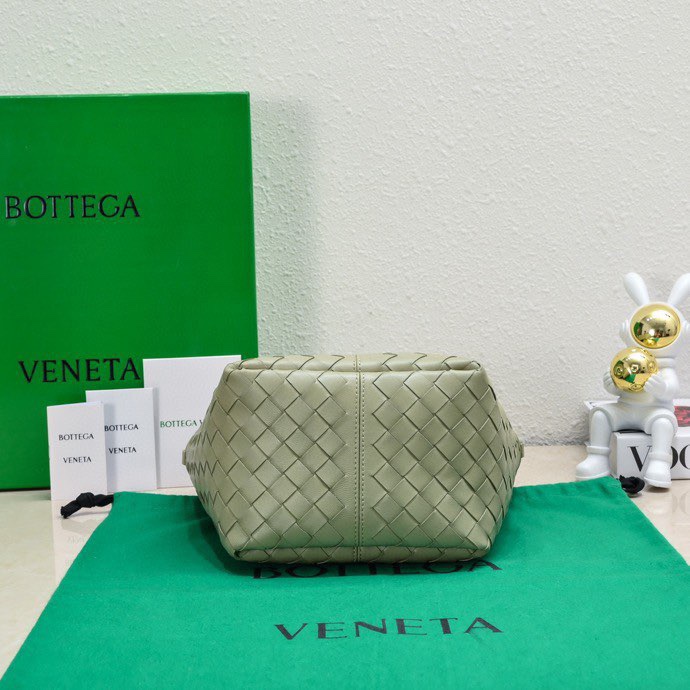 Bagsaaa B0tt*ga Ven*ta Small Flip Flap Green Tote bag - 23*18.5*15cm