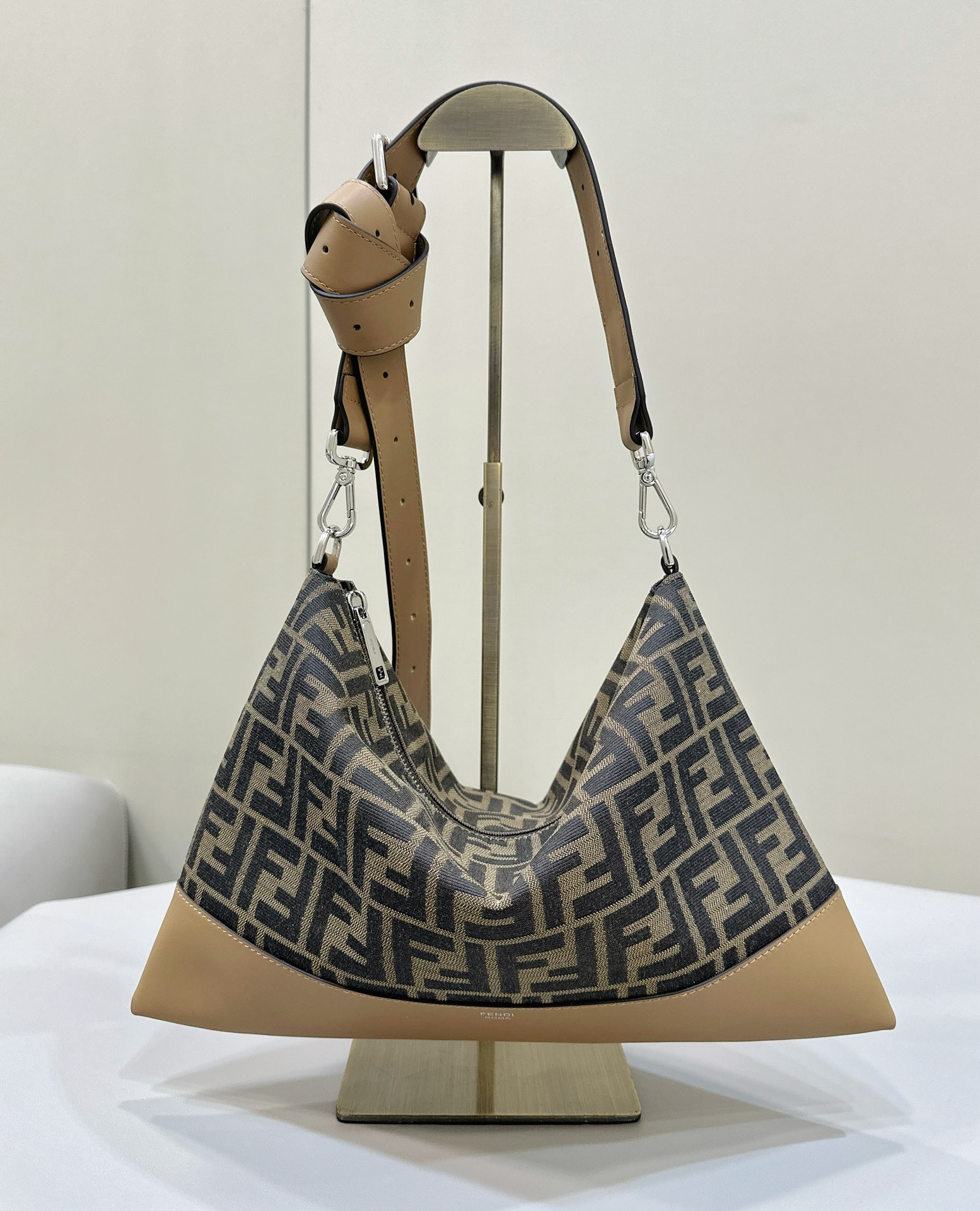 Bagsaaa F**di F**di After crossbody bag - 33.5*23cm