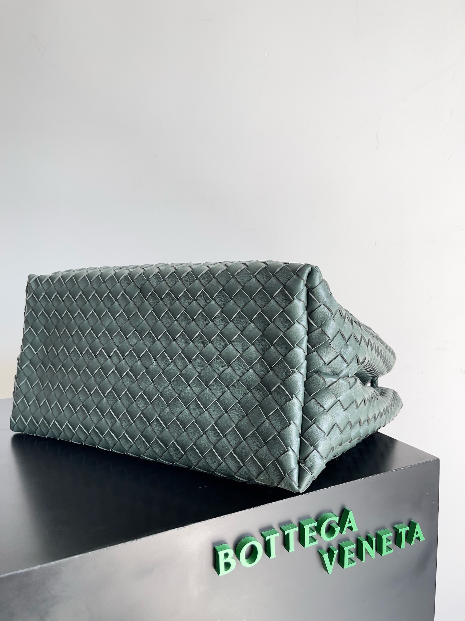 Bagsaaa B0tt*ga Ven*ta Large Andiamo Green - 42x35x18cm