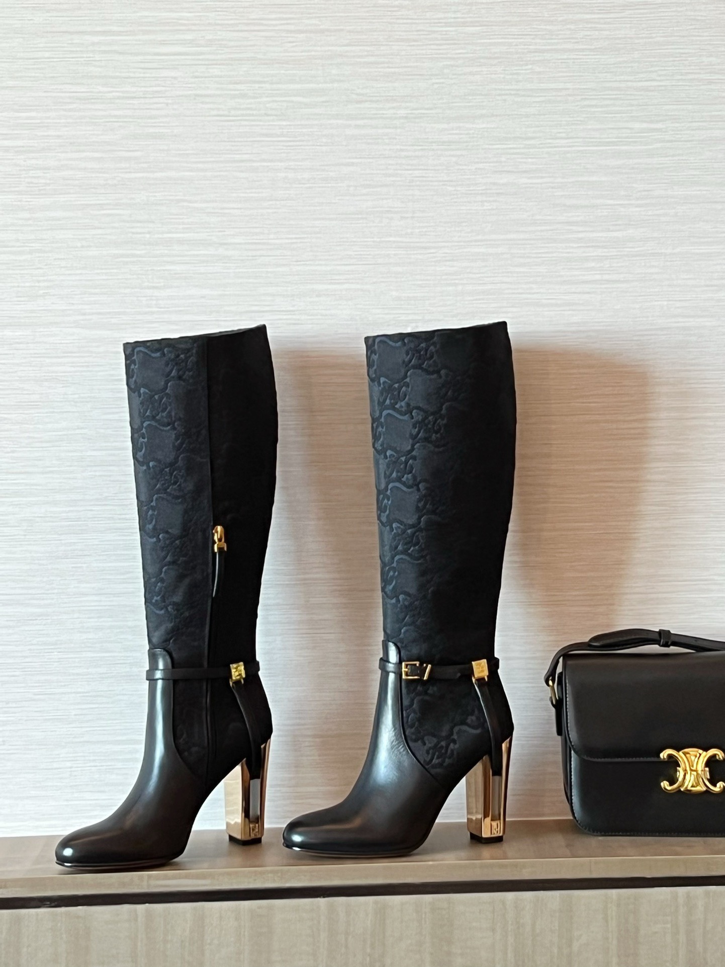 Bagsaaa F**di Delfina Boot Black