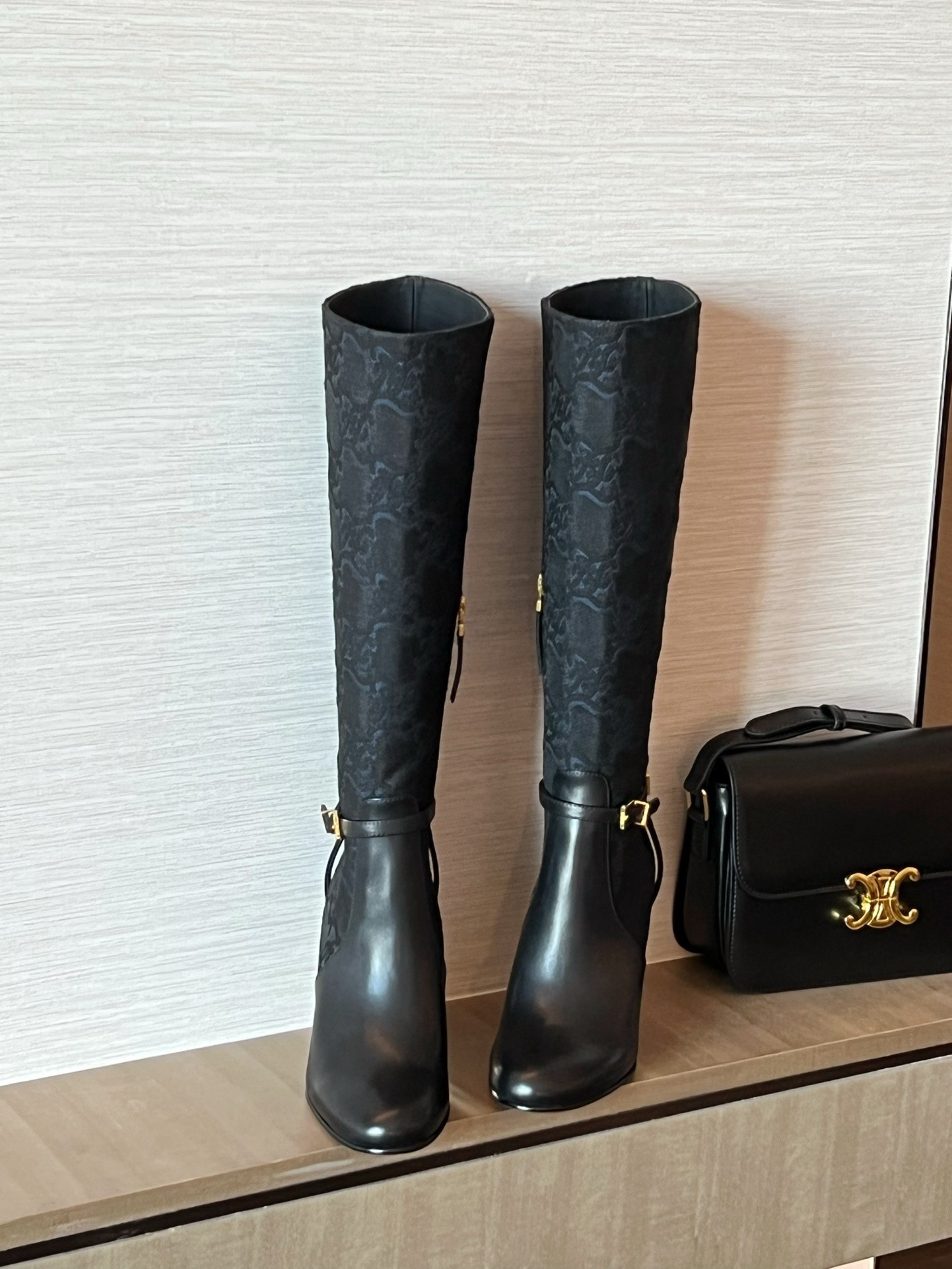 Bagsaaa F**di Delfina Boot Black