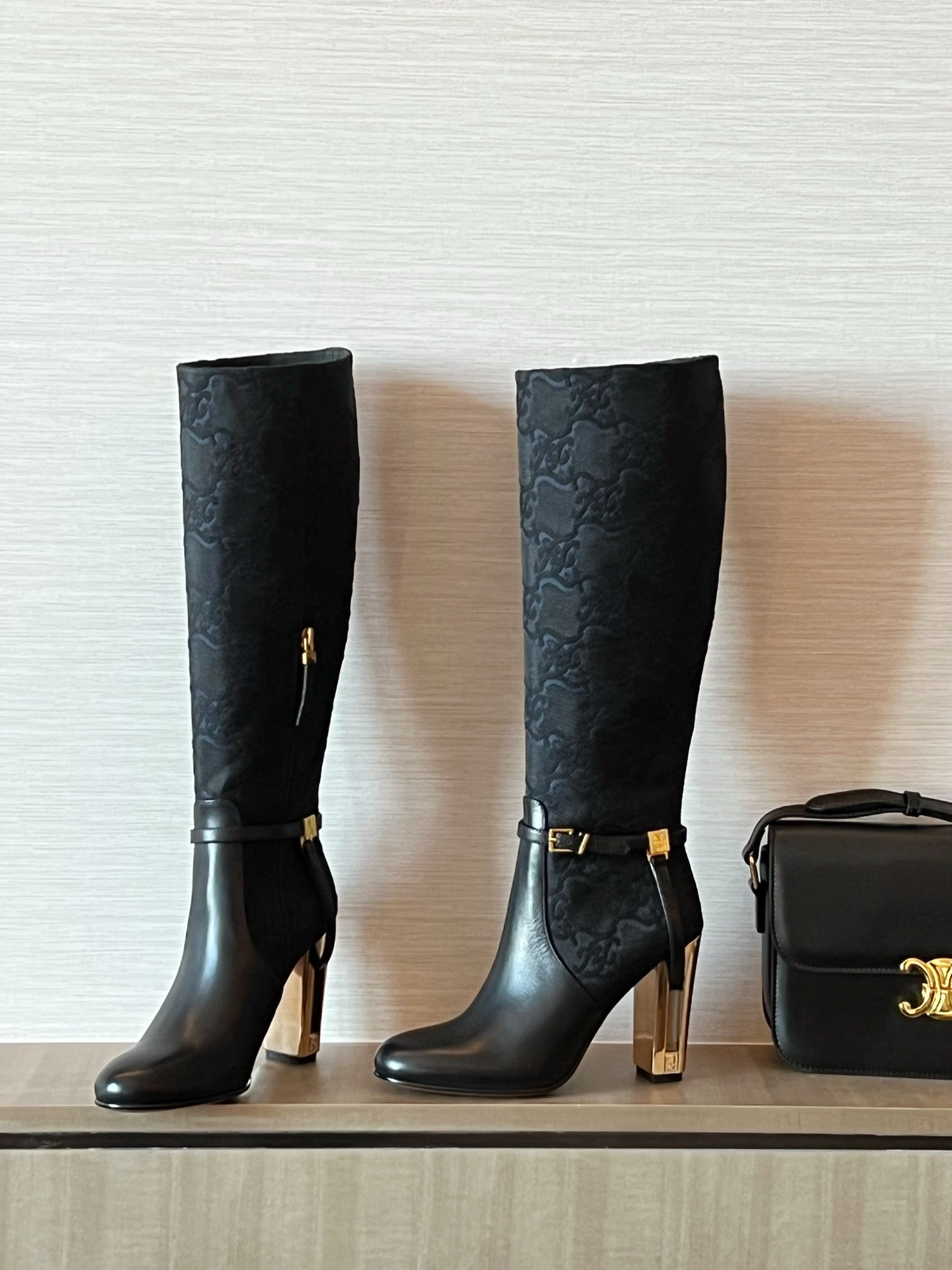 Bagsaaa F**di Delfina Boot Black