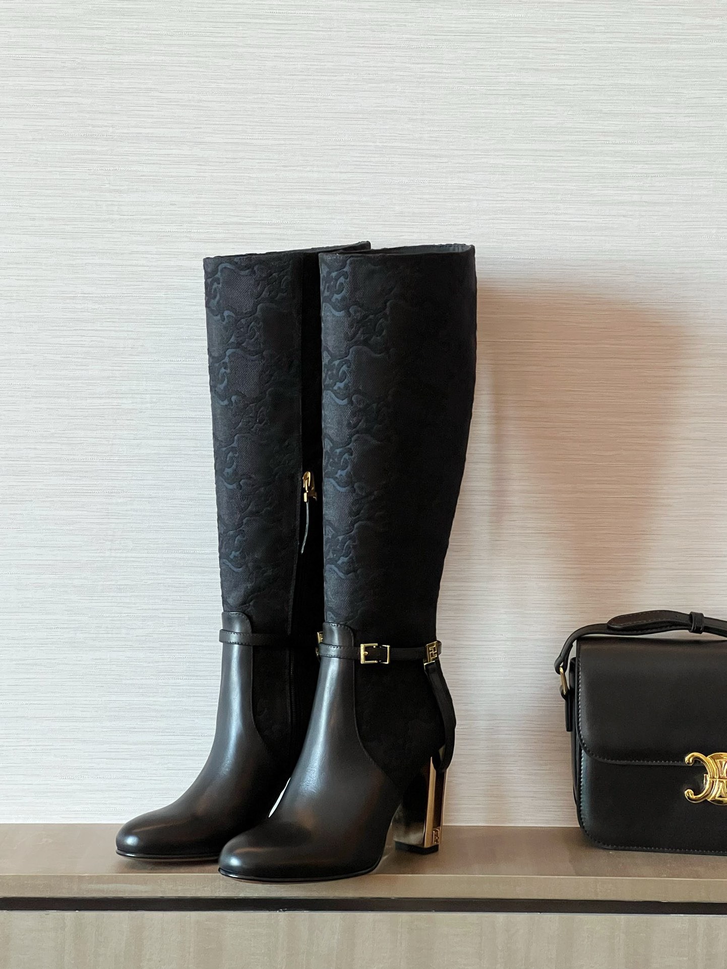 Bagsaaa F**di Delfina Boot Black