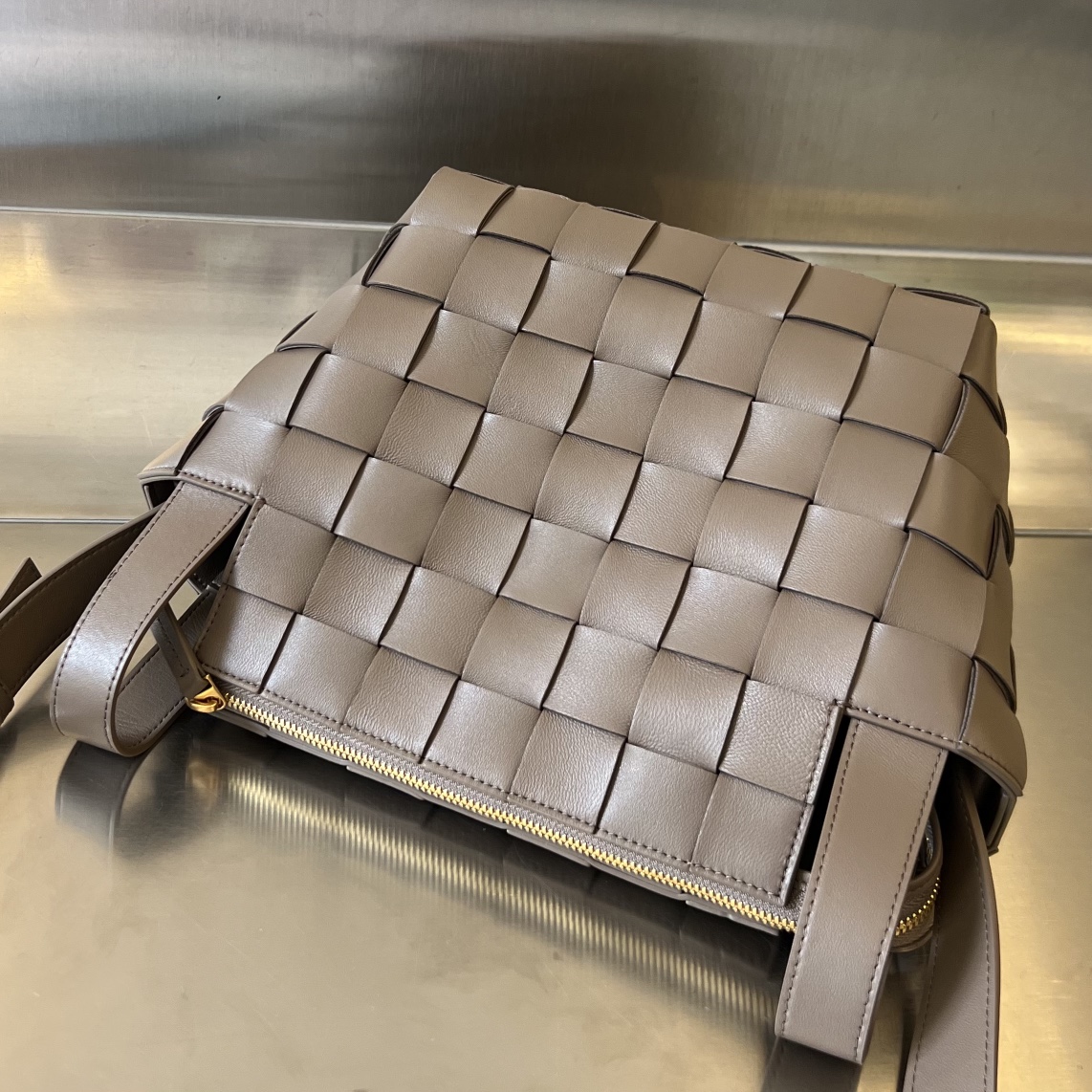 Bagsaaa B0tt*ga Ven*ta Small Bowling Cassette Brown - 22x16x13cm