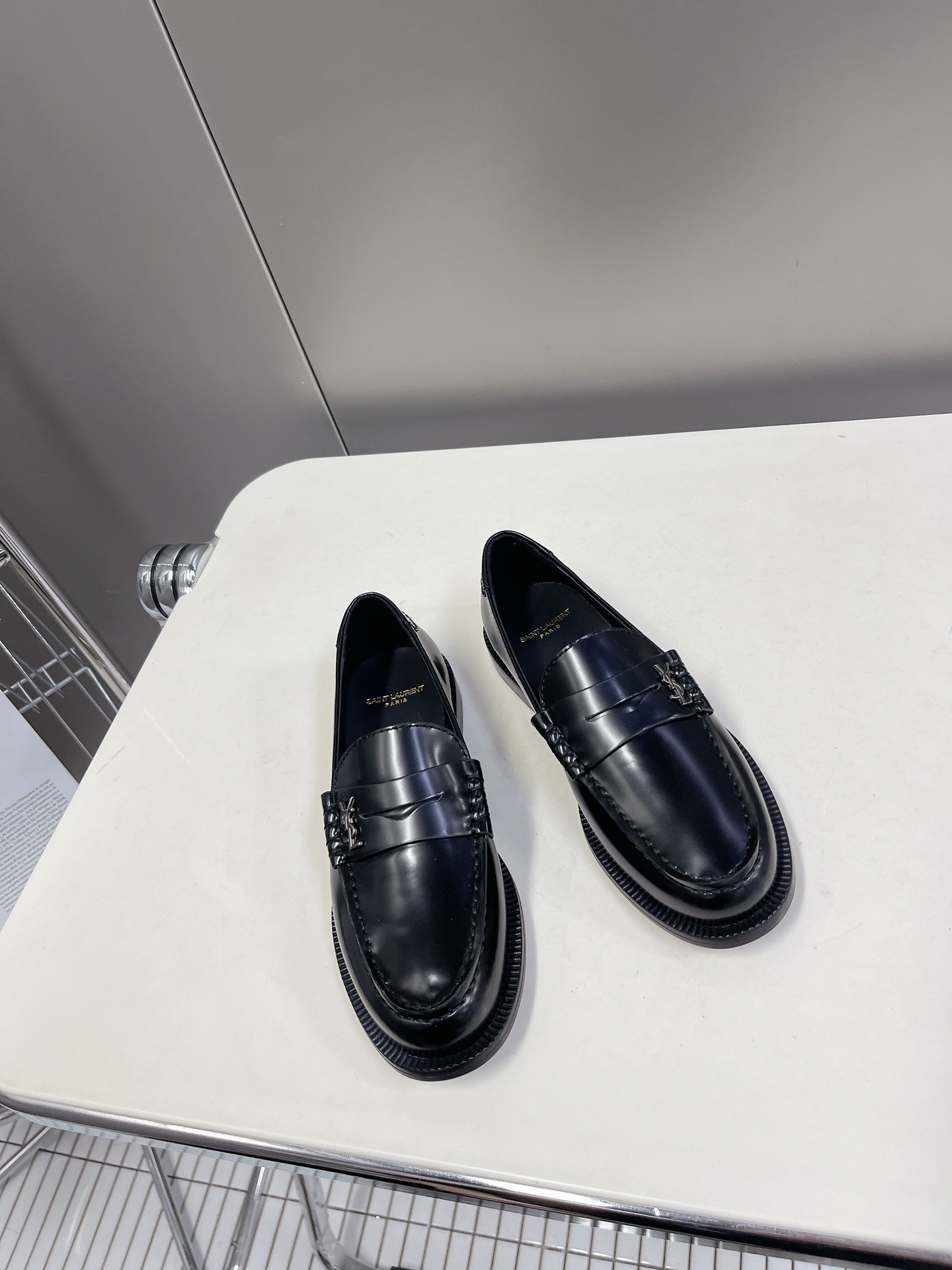 Bagsaaa Y51 Black Loafers 02