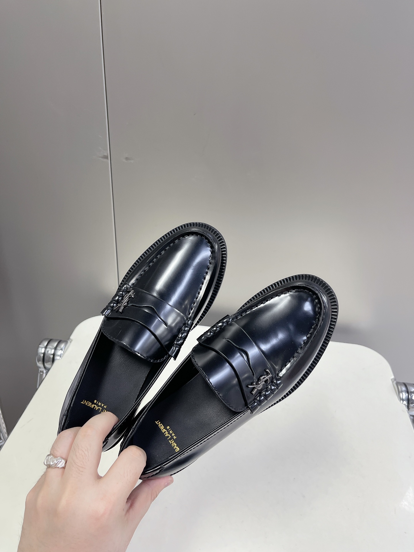 Bagsaaa Y51 Black Loafers 02