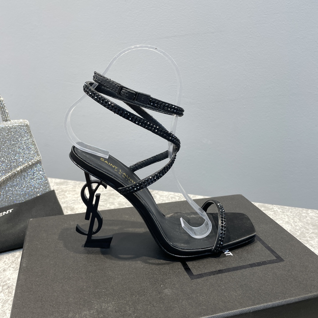 Bagsaaa Y51 Opyum 110 Y51 Heeled Sandals Black Crystal